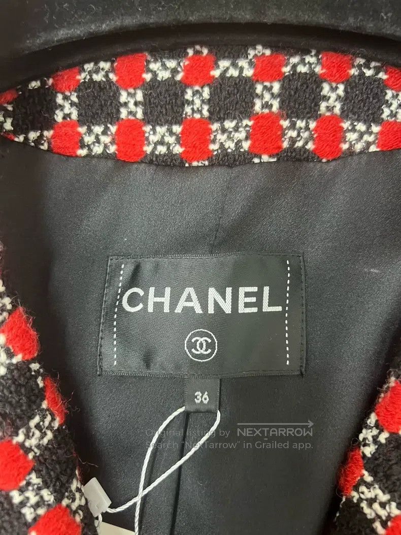 Chanel Chanel Red and black checkered tweed long belted coat Size XS / US 0-2 / IT 36-38 - 4 Thumbnail