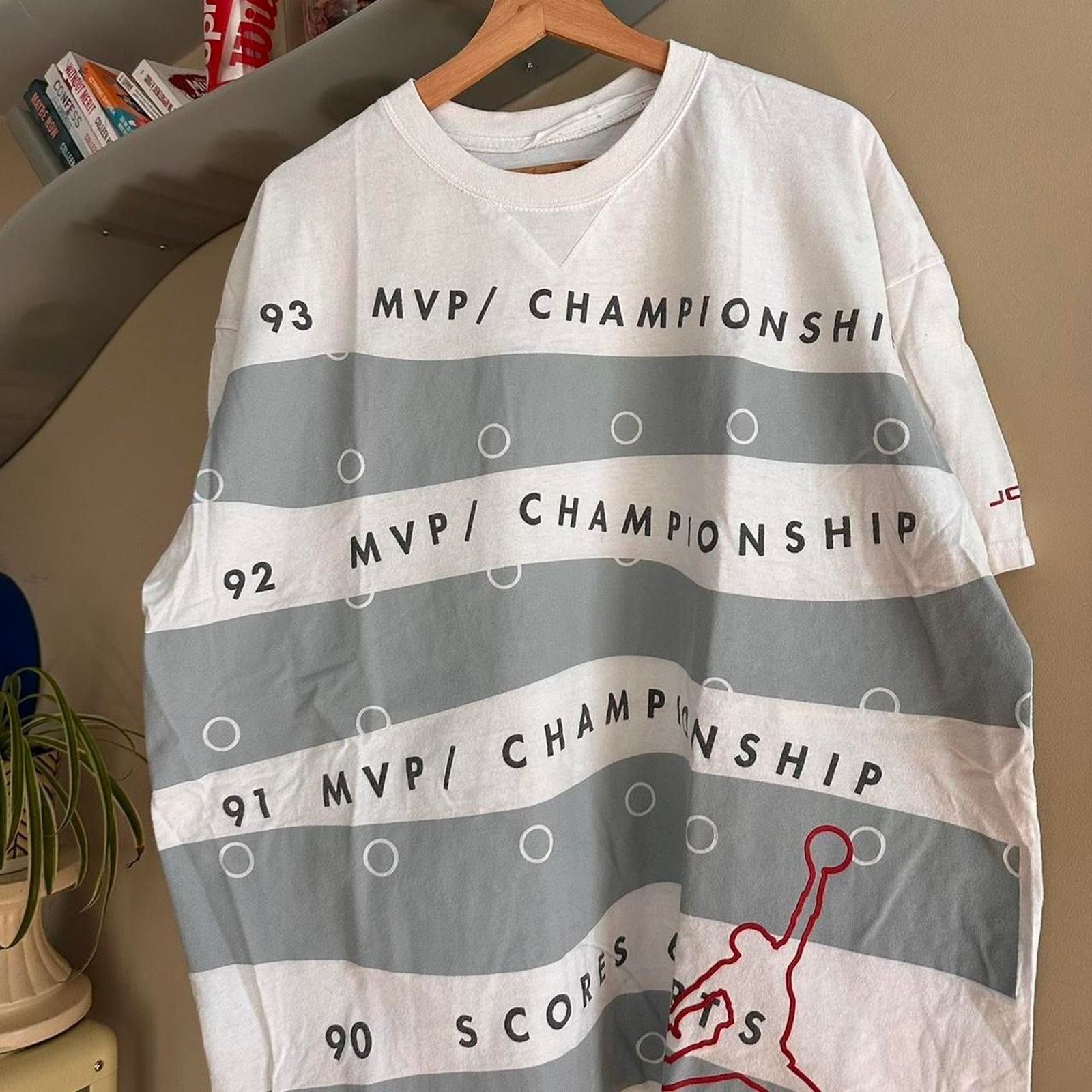 Jordan Brand × Vintage Vintage Michael Jordan MVP Shirt Size US XL / EU 56 / 4 - 2 Thumbnail