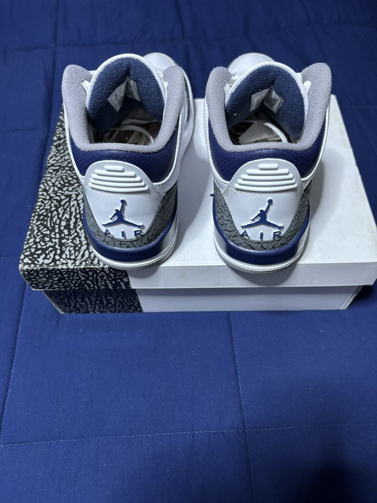 Jordan Brand Air Jordan 3 Retro Midnight Navy 2023 Size 8 Size US 8 / EU 41 - 5 Thumbnail