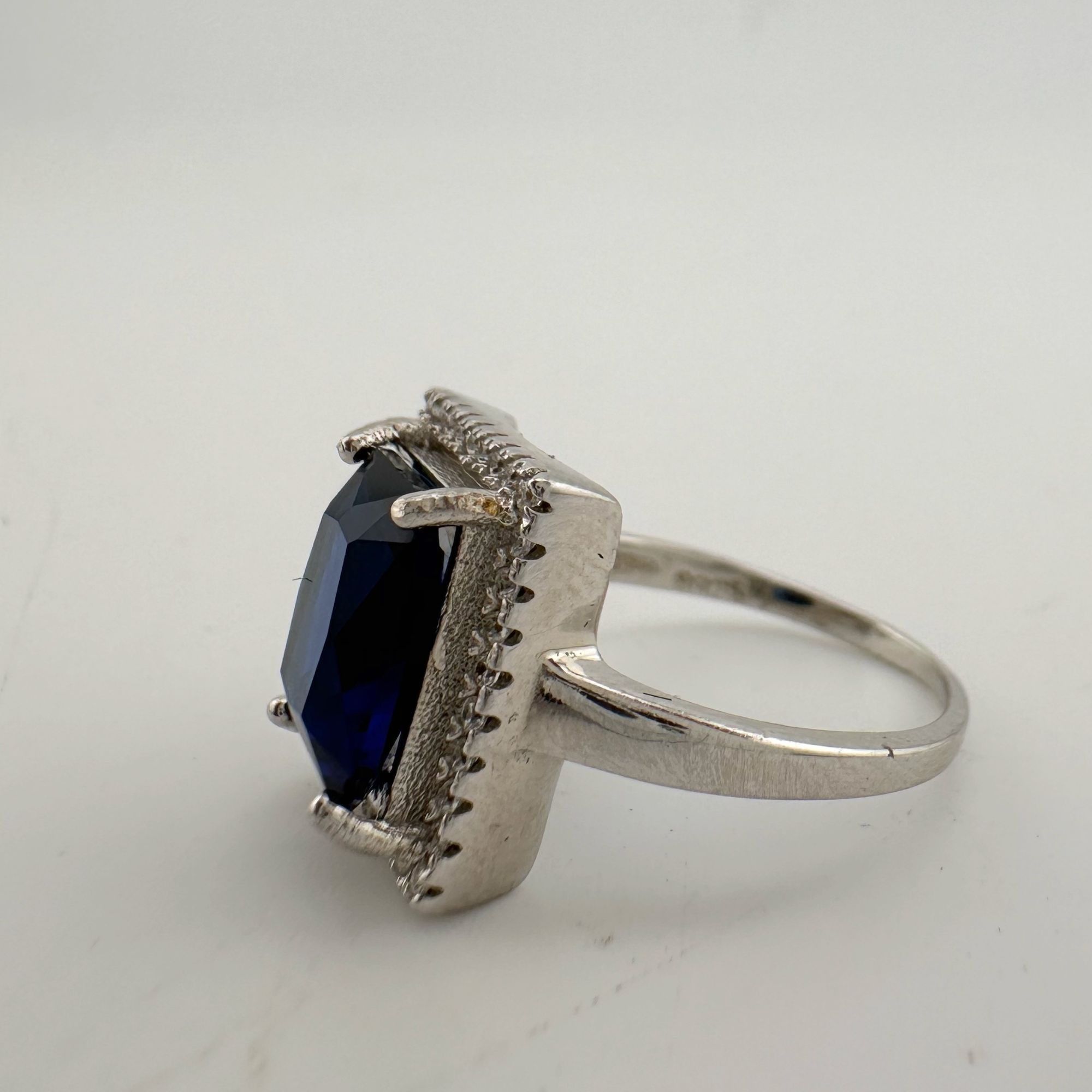 Other 4.10 Carat Lab Created Deep Blue & White Sapphire Ring Size Size ONE SIZE - 16 Thumbnail