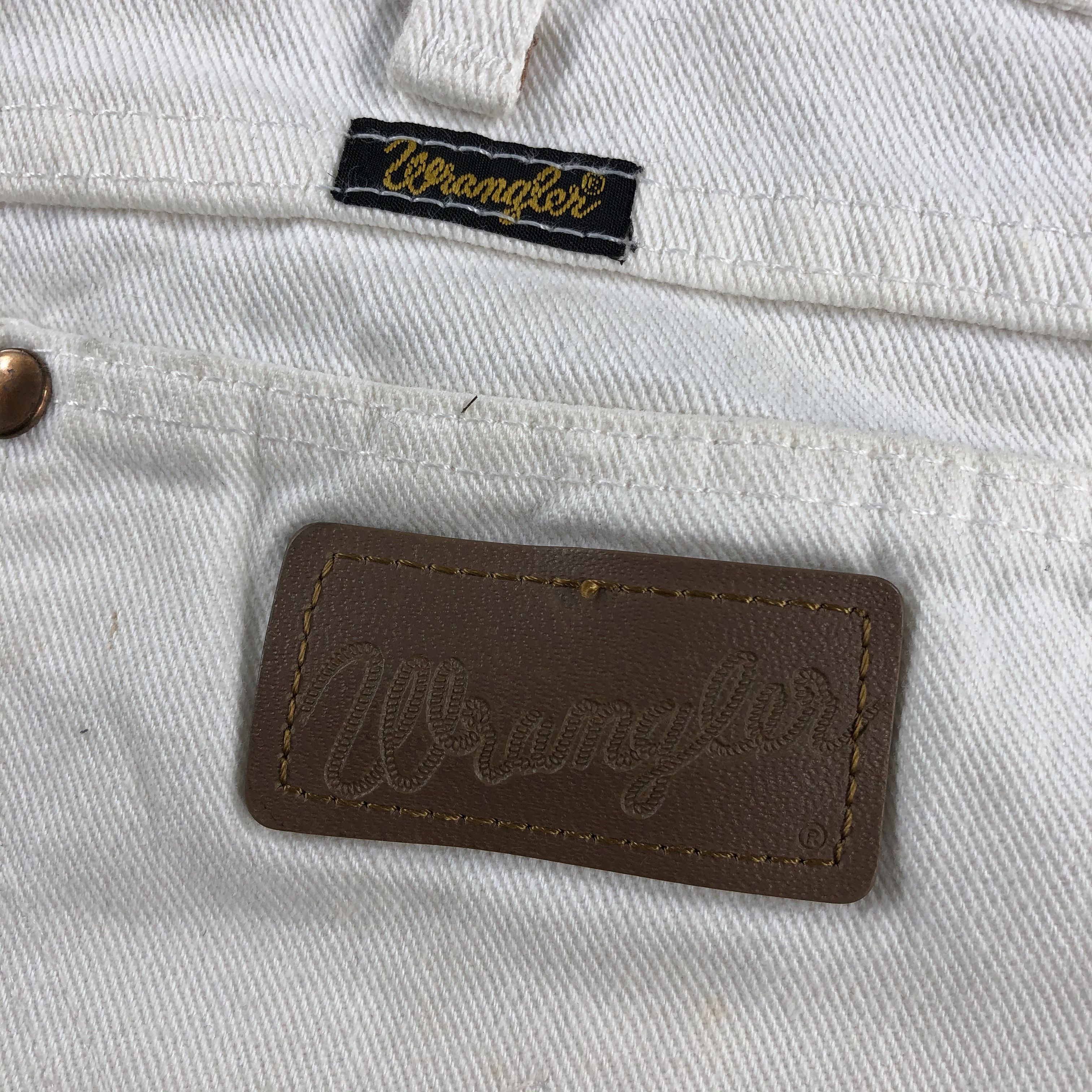 Vintage Vintage Light Wash Wrangler Jeans-J2519 Size US 35 - 5 Thumbnail