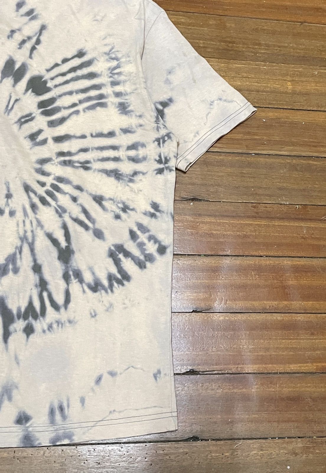 Undercover Very Rare Vintage Brand Undercoverism Tie Dye T-shirt 2000s Size US M / EU 48-50 / 2 - 8 Thumbnail