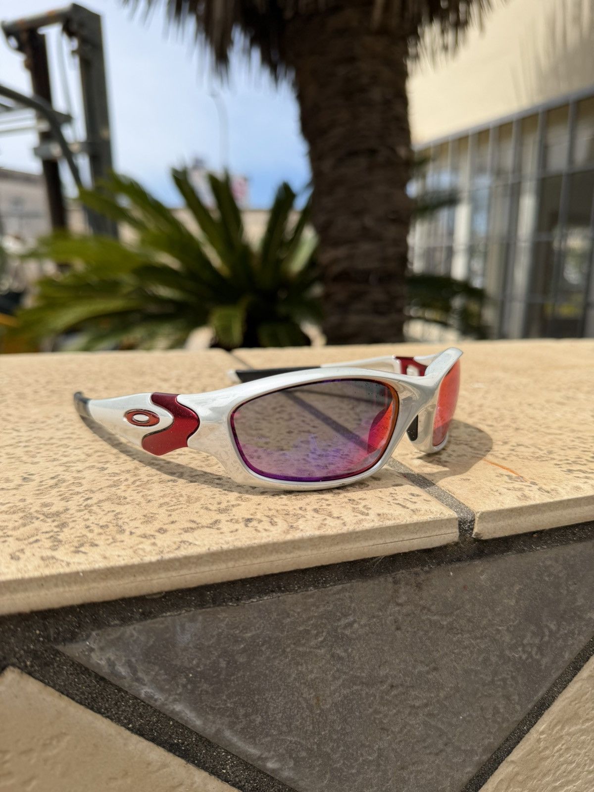 Oakley Oakley Sunglasses Grey/Red Straight 04-329 USA Size ONE SIZE - 2 Thumbnail