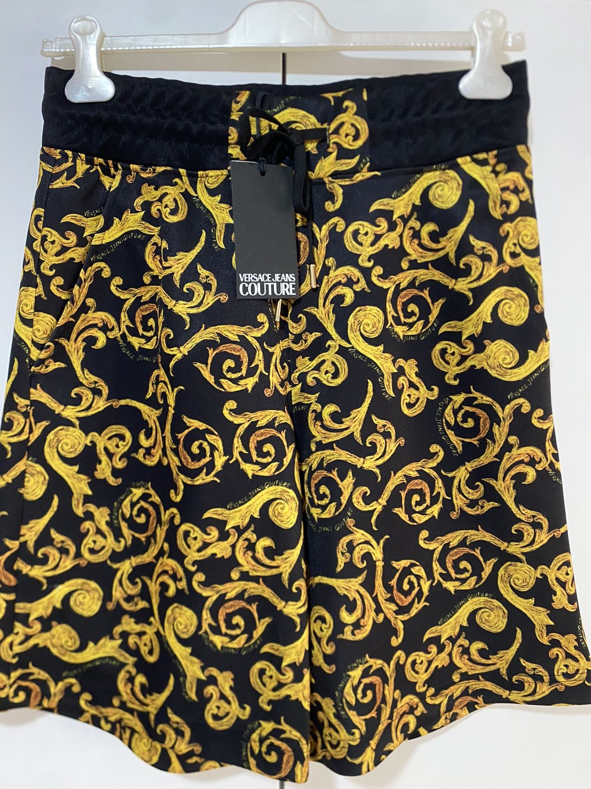 Versace Jeans Couture Versace Jeans Culture Sketch Print Triacetate Shorts S, new. Size 27" / US 4 / IT 40 - 2 Thumbnail