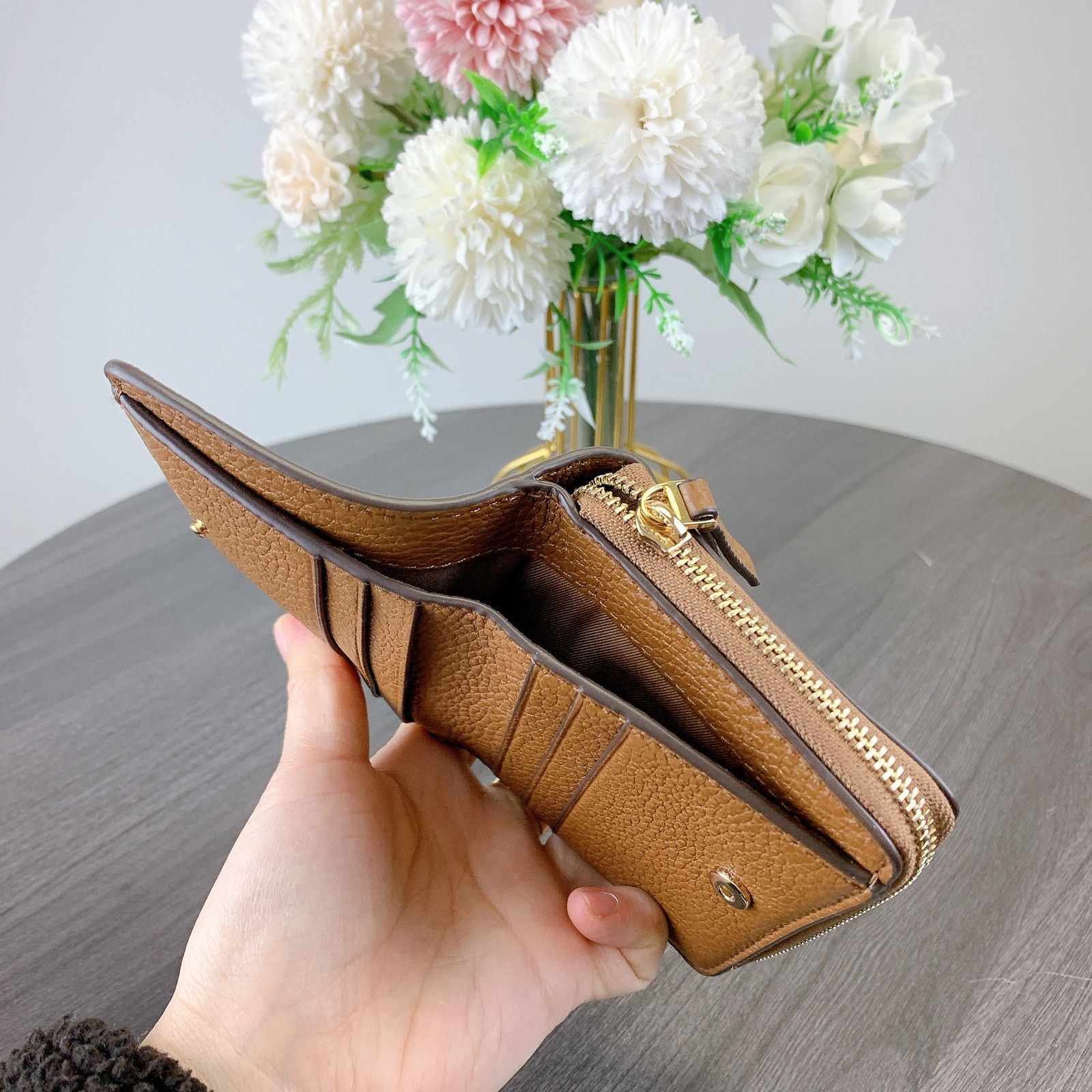Tory Burch Tory Burch 146708 BRITTEN BiFold Wallet IN Brown Size ONE SIZE - 5 Thumbnail