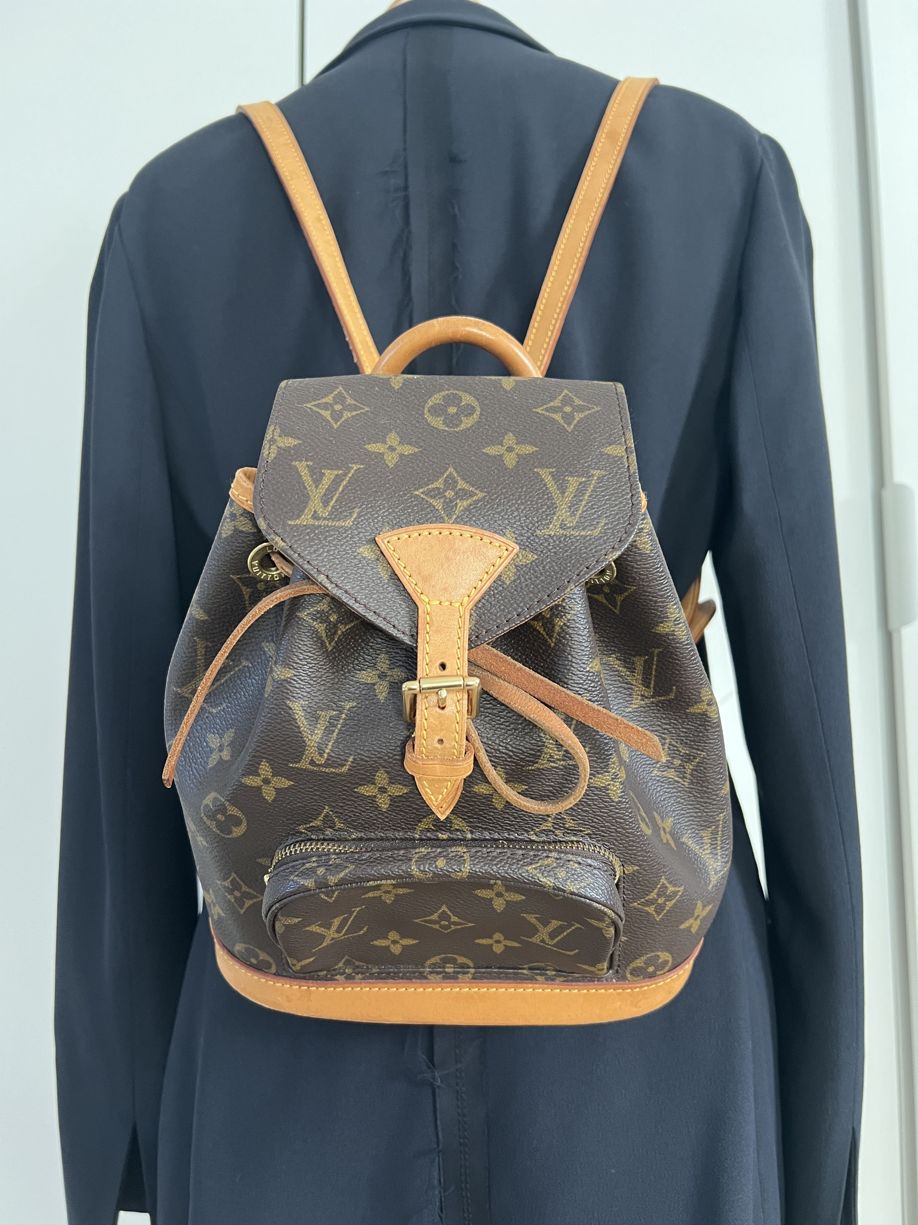 MONTSOURIS BAGPACK LOUIS VUITTON