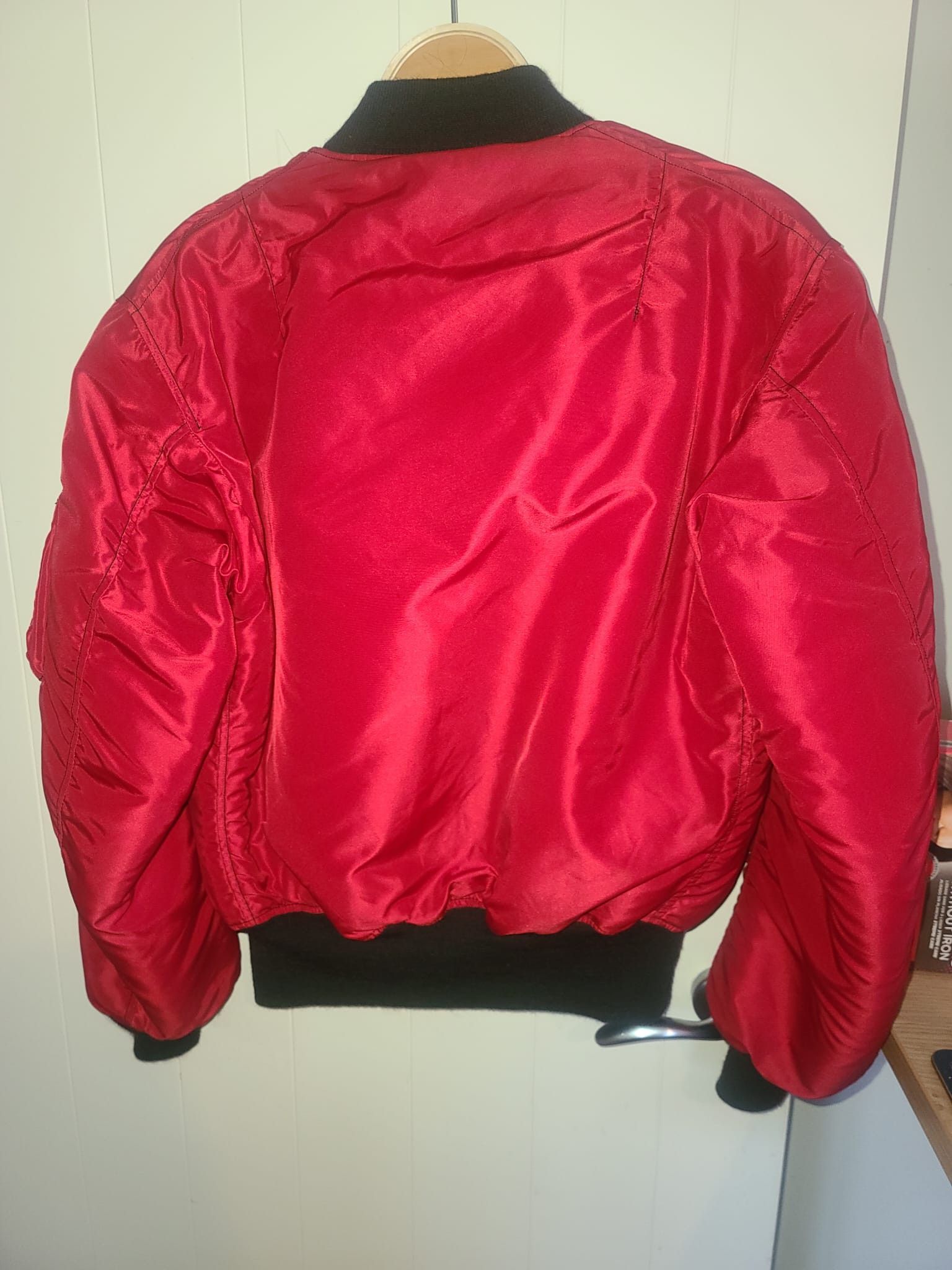 Buzz Rickson's Buzz Rickson Blazing Red MA-1 Size US M / EU 48-50 / 2 - 5 Thumbnail