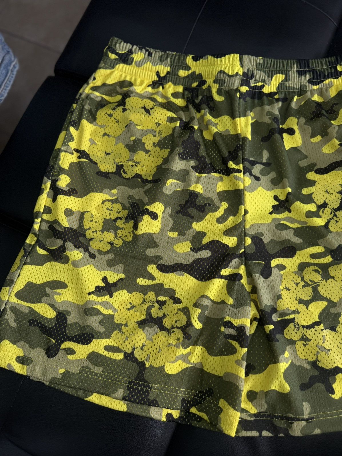 DENIM TEARS Denim Tears Mesh Summer Shorts Yellow Camo Size XXL (NEW) Size US 38 / EU 54 - 5 Thumbnail