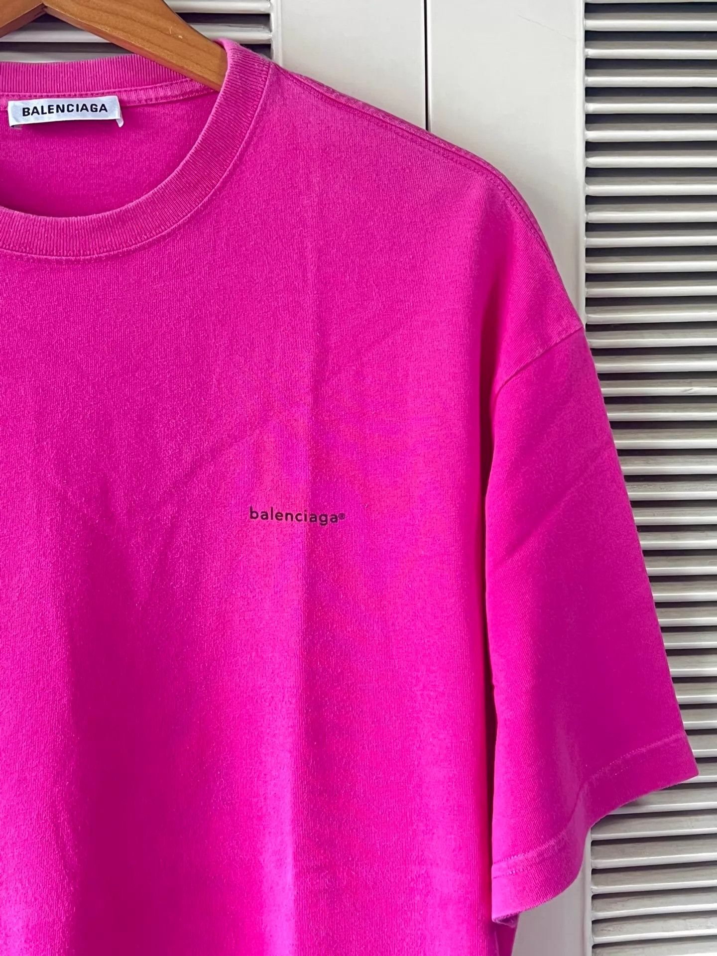 Balenciaga Balenciaga Pink Short-Sleeve T-shirt S Oversized Small Logo Size US S / EU 44-46 / 1 - 4 Thumbnail