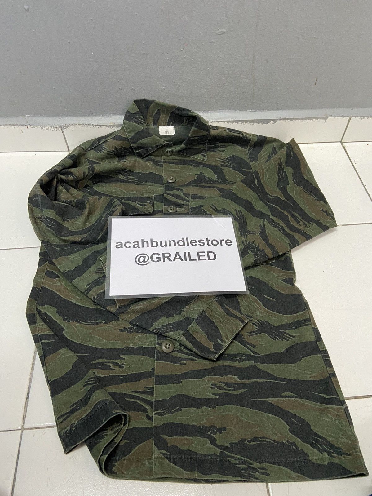Vintage VINTAGE ARMY TIGER STRIPE CAMOUFLAGED 90’s UNIFORM SHIRT Size US S / EU 44-46 / 1 - 15 Thumbnail