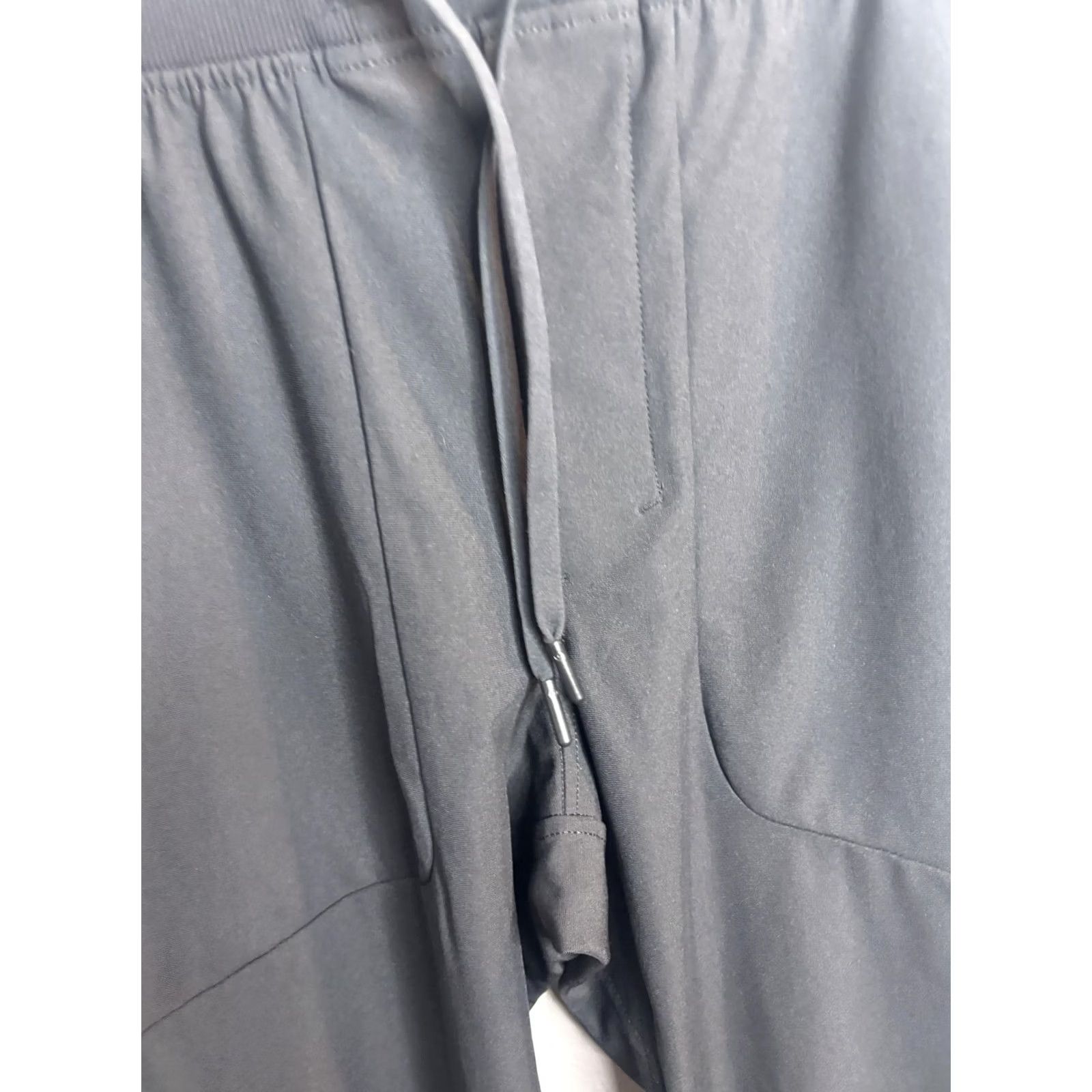 Lululemon Lululemon Pants Mens S Black Jogger Elastic Waist Cuffed Athletic Stretch Pockets Reflective Logo Regular Inseam 27in Size US 29 - 3 Thumbnail