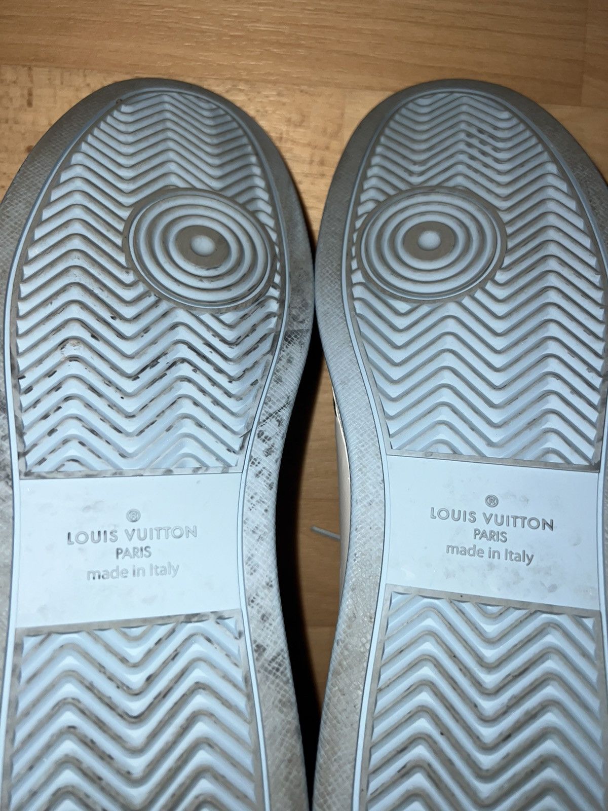 Louis Vuitton Louis Vuitton Rivoli Sneaker Size US 12 / EU 45 - 10 Thumbnail