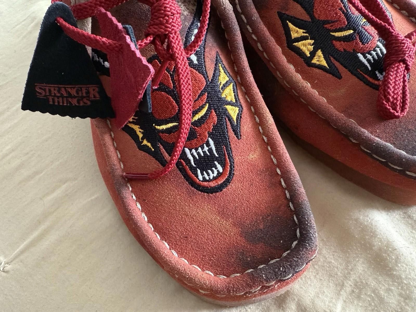 Clarks Clarks Wallabee Evo Stranger Things Shoes Mens Dark Sand 9 Size US 9 / EU 42 - 4 Thumbnail