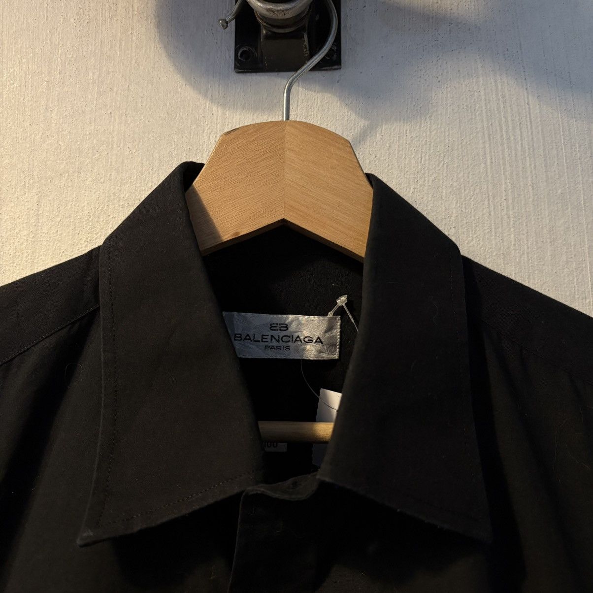 Balenciaga Balenciaga Knife Collar Plain Button Ups Size US M / EU 48-50 / 2 - 2 Thumbnail
