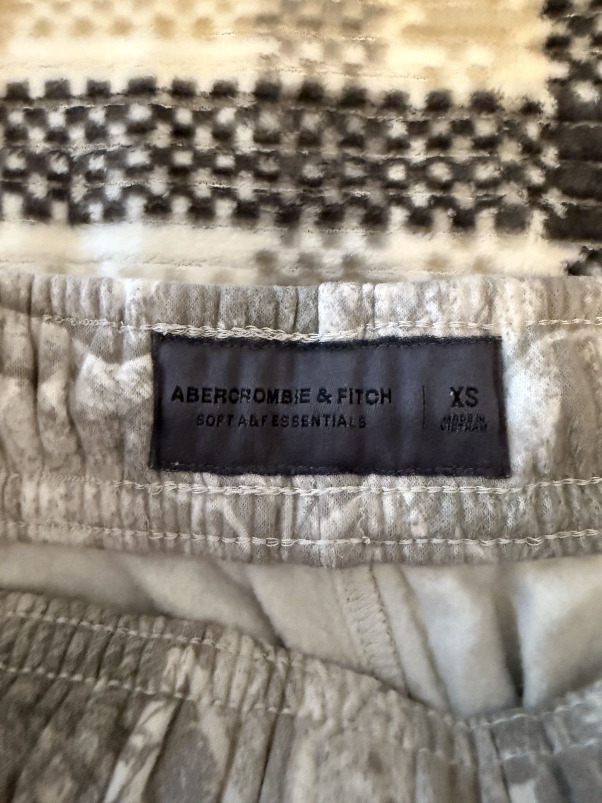 Abercrombie & Fitch Abercrombie & Fitch Camo Jogger Pants – XS Size US 28 / EU 44 - 3 Thumbnail