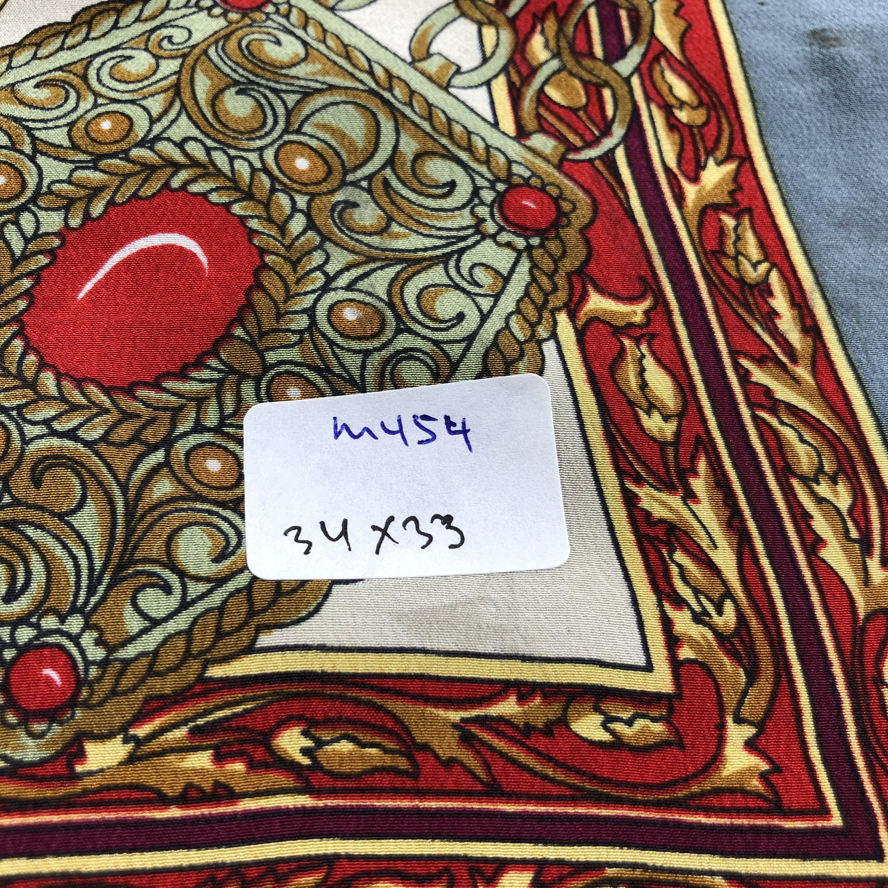 Carolina Herrera Vintage Carolina Herrera Luxury Silk Scarf M454 Size ONE SIZE - 11 Thumbnail