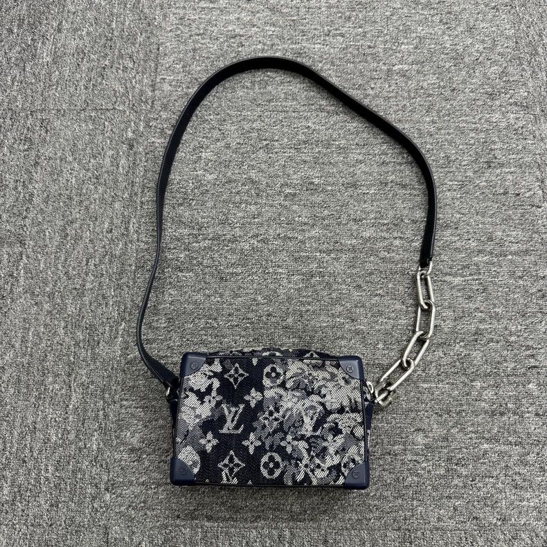Louis Vuitton Louis Vuitton Tapestry Denim Box Bag Size ONE SIZE - 1 Thumbnail