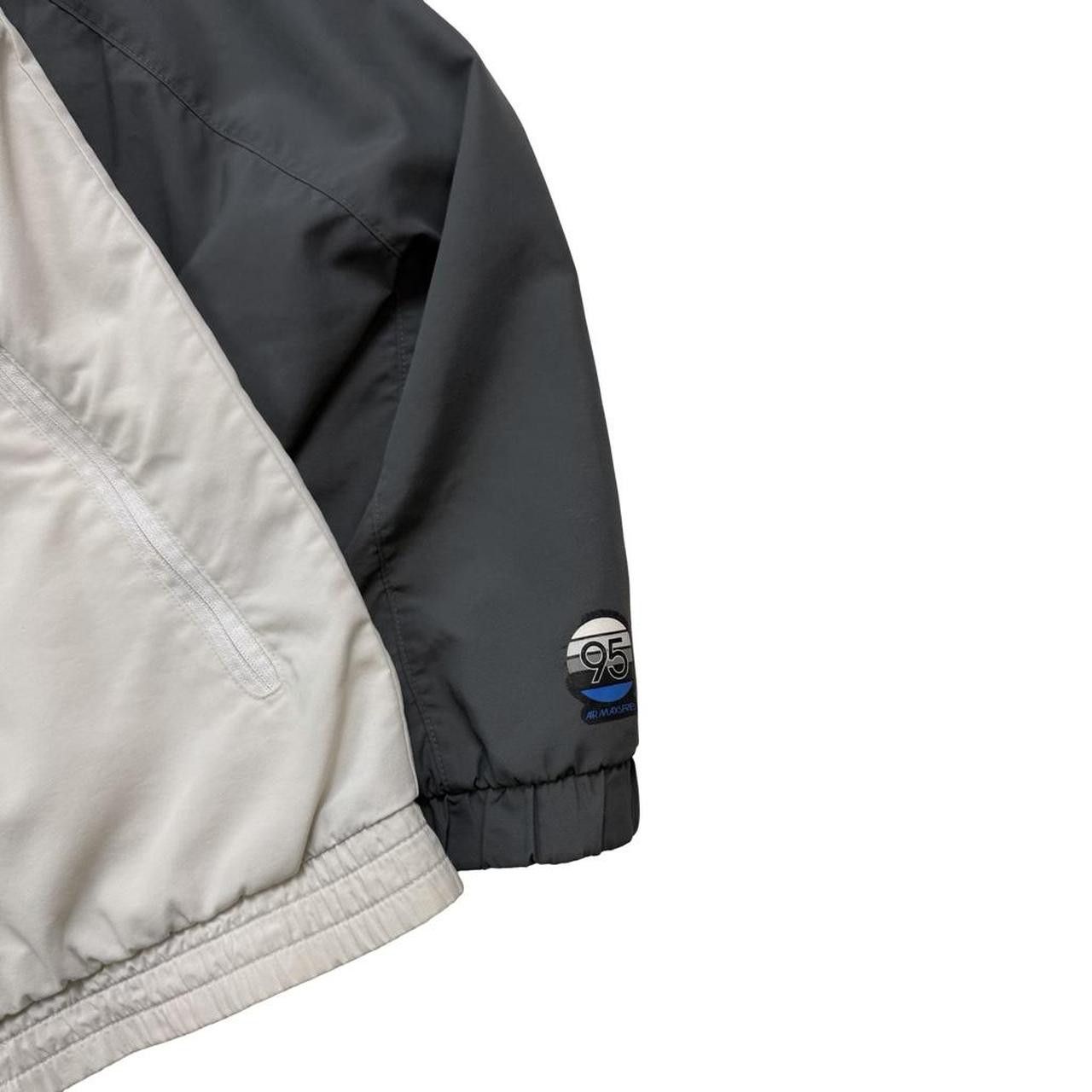 Nike Vintage 2000s Nike Air Max 95 Windbreaker Jacket - Small Size US S / EU 44-46 / 1 - 3 Thumbnail