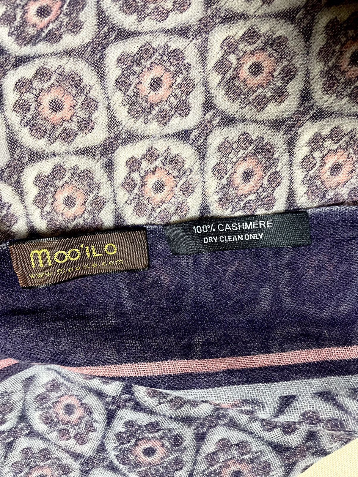 Other MOOILO cashmere purple geometric scarf shawl Size ONE SIZE - 10 Thumbnail