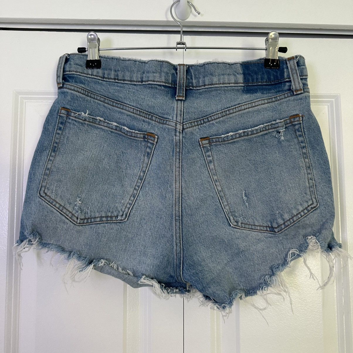 Abercrombie & Fitch Abercrombie & Fitch Distressed Mom Denim Shorts High Rise Size 29" - 2 Thumbnail