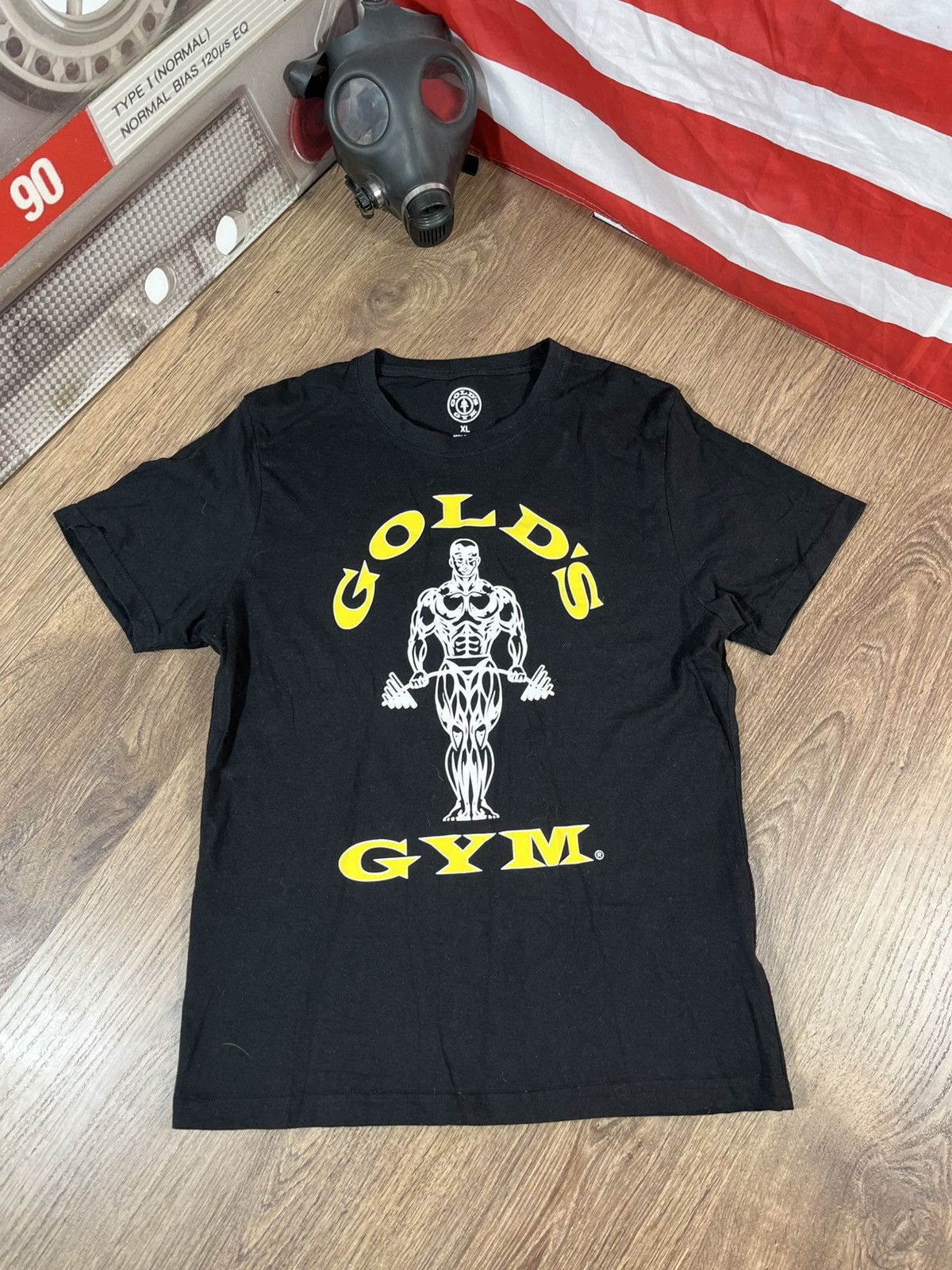 Vintage Vintage Golds Gym T Shirt Size US L / EU 52-54 / 3 - 1 Thumbnail