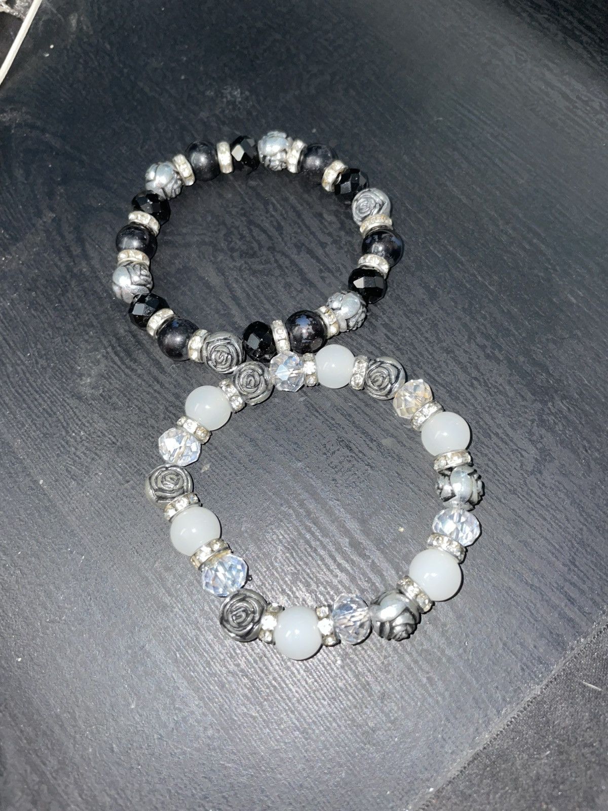 Other Grey and silver beaded bracelet Size ONE SIZE - 6 Thumbnail