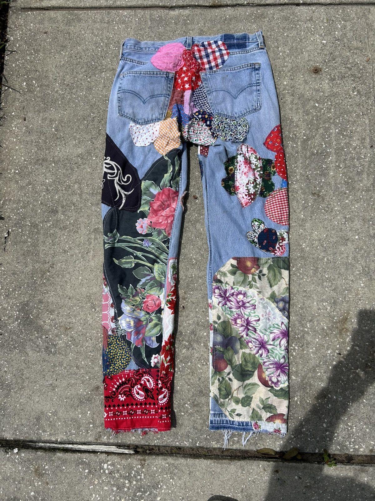 Other 1/1 Your World patchwork floral hippy denim jeans Size US 32 / EU 48 - 4 Thumbnail
