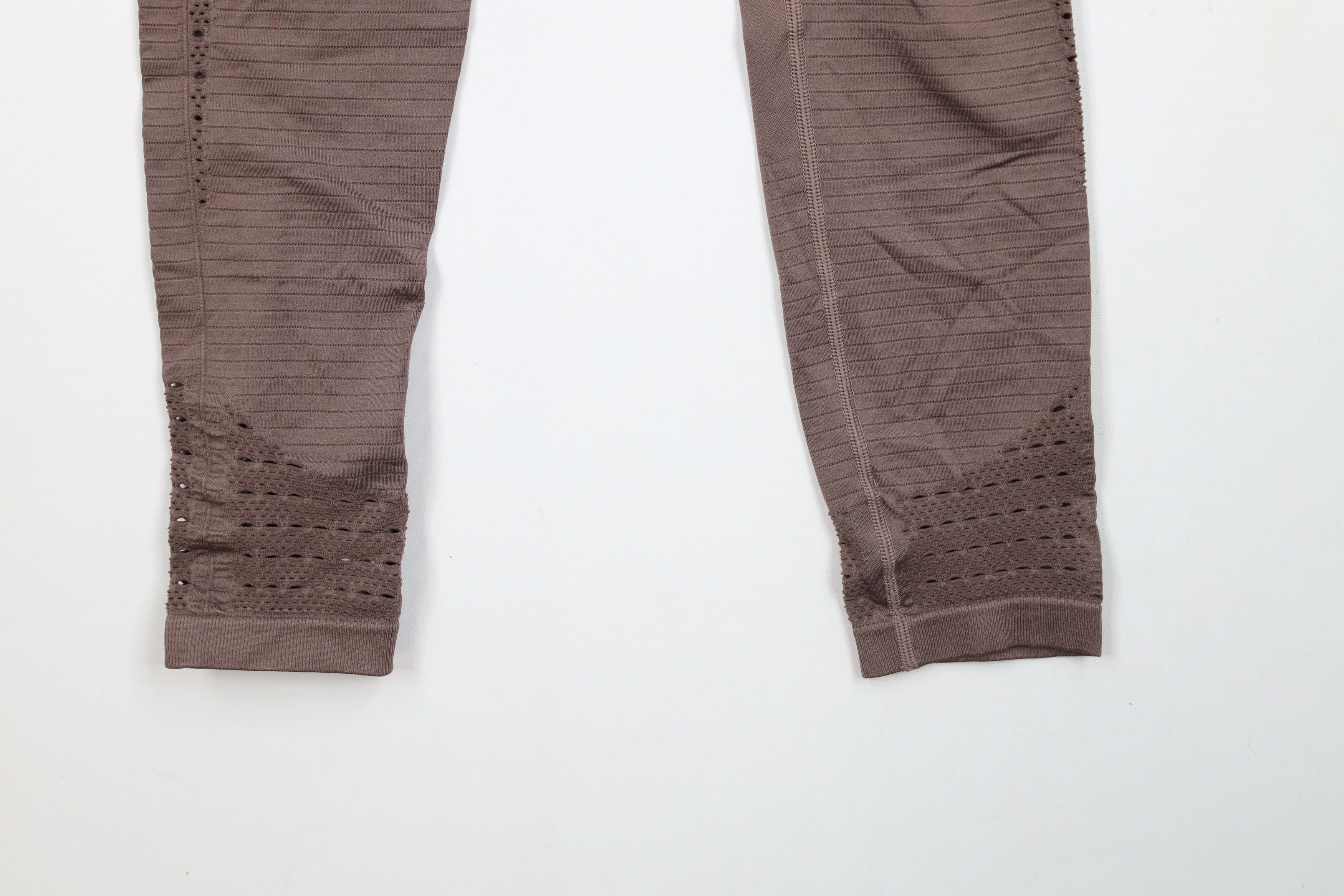 Gymshark × Vintage Gymshark Energy Seamless Running Jogging Gym Tights Purple Size 26" / US 2 / IT 38 - 4 Thumbnail