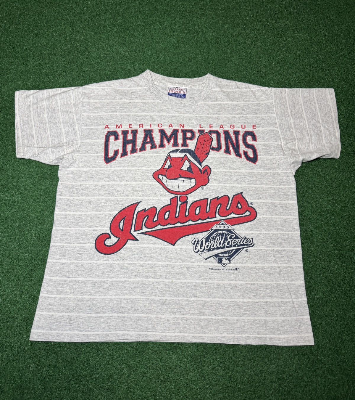 Vintage Vintage 90s Cleveland Indians Retro World Series T Shirt Size US L / EU 52-54 / 3 - 1 Thumbnail