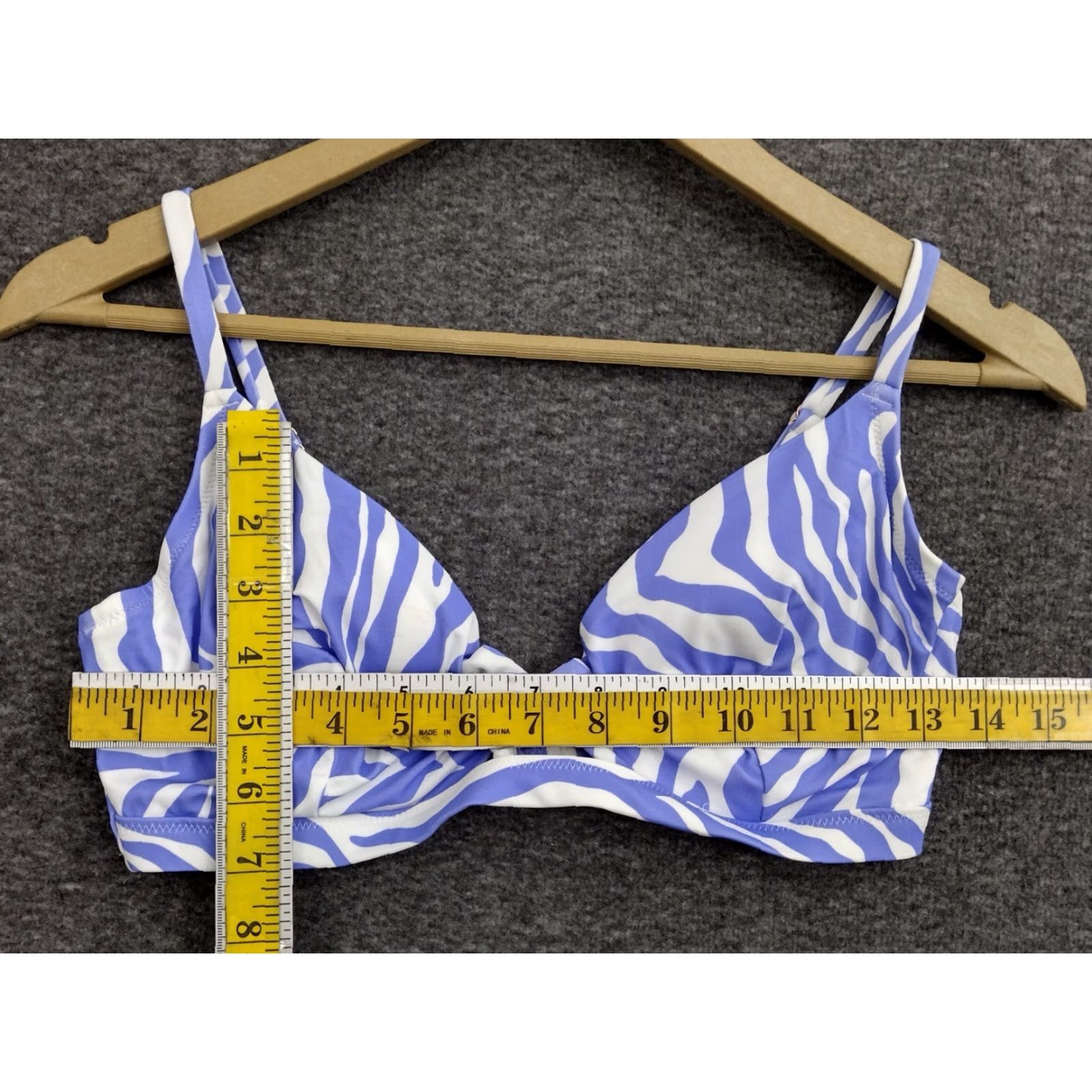 Vintage Shade & Shore Swirl Blue Keyhole Bikini Top Padded 36C Women Swirl Blue Beach Sized 36C Nylon Polyester Spandex Lined Padded Size XS / US 0-2 / IT 36-38 - 4 Thumbnail