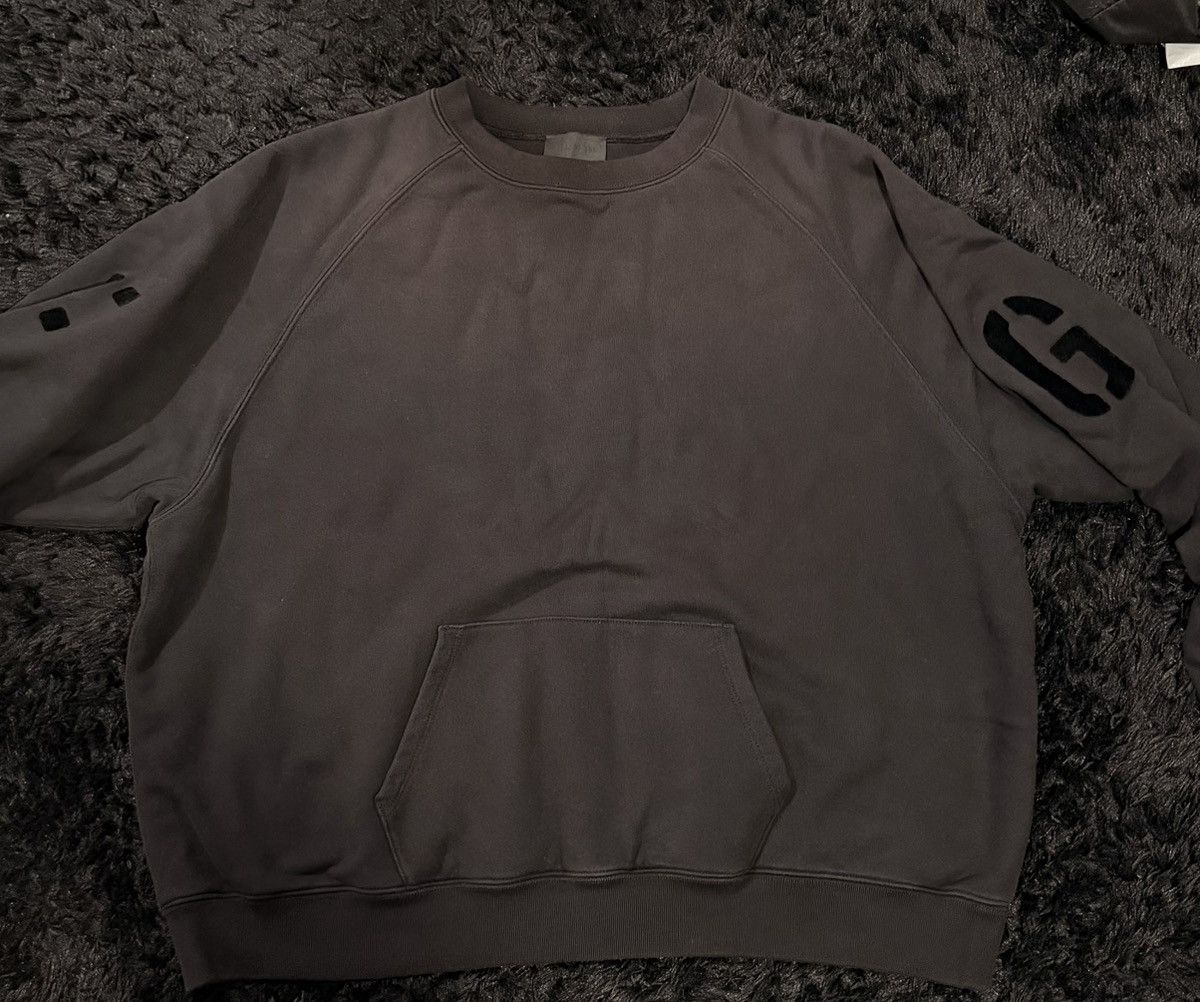 Fear of God Seventh Collection FG Crewneck Pocket Sweatshirt