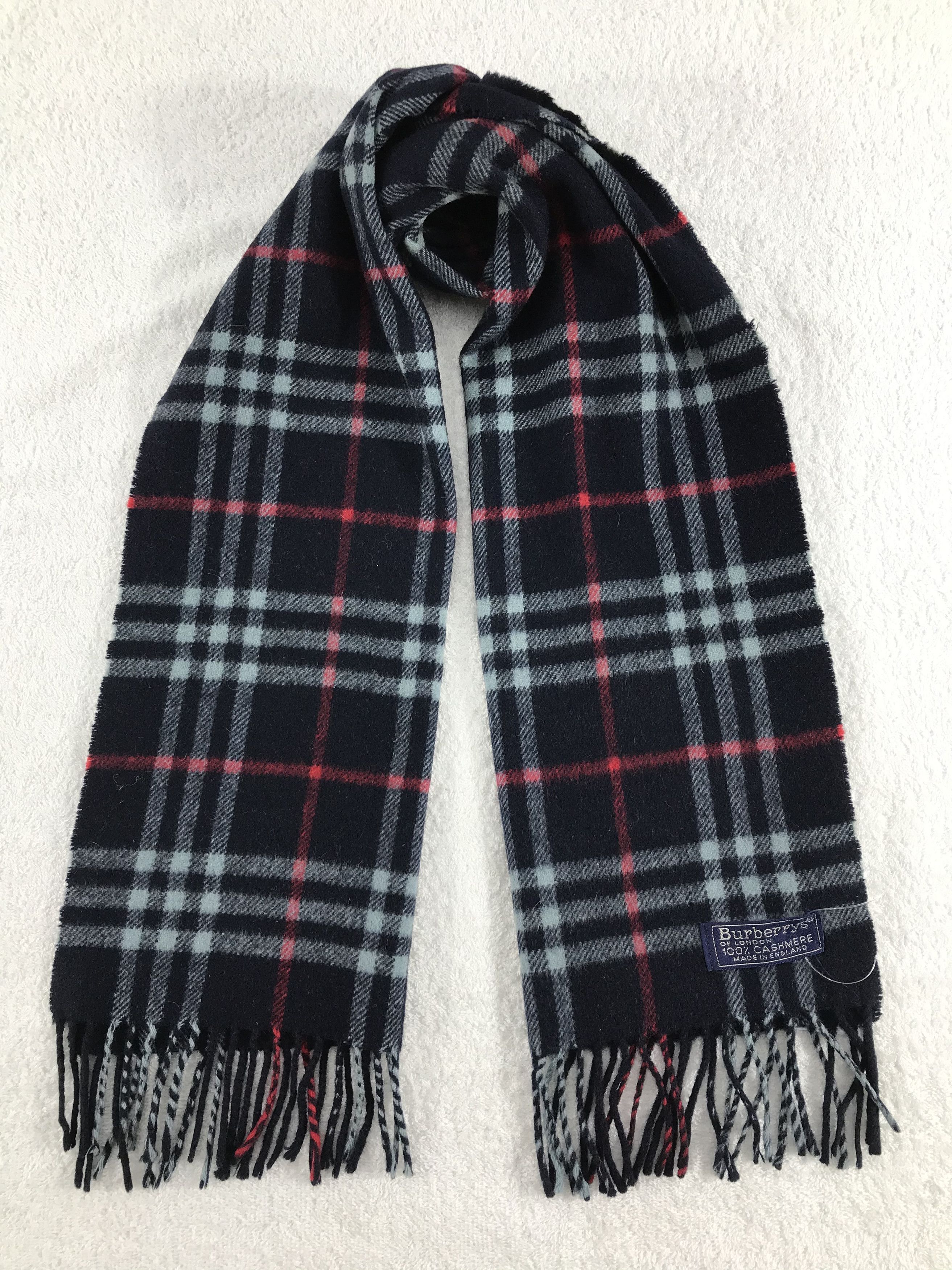 Burberry Vintage Burberry Scarf/Muffler/Neckwear MF601 Size ONE SIZE - 1 Thumbnail