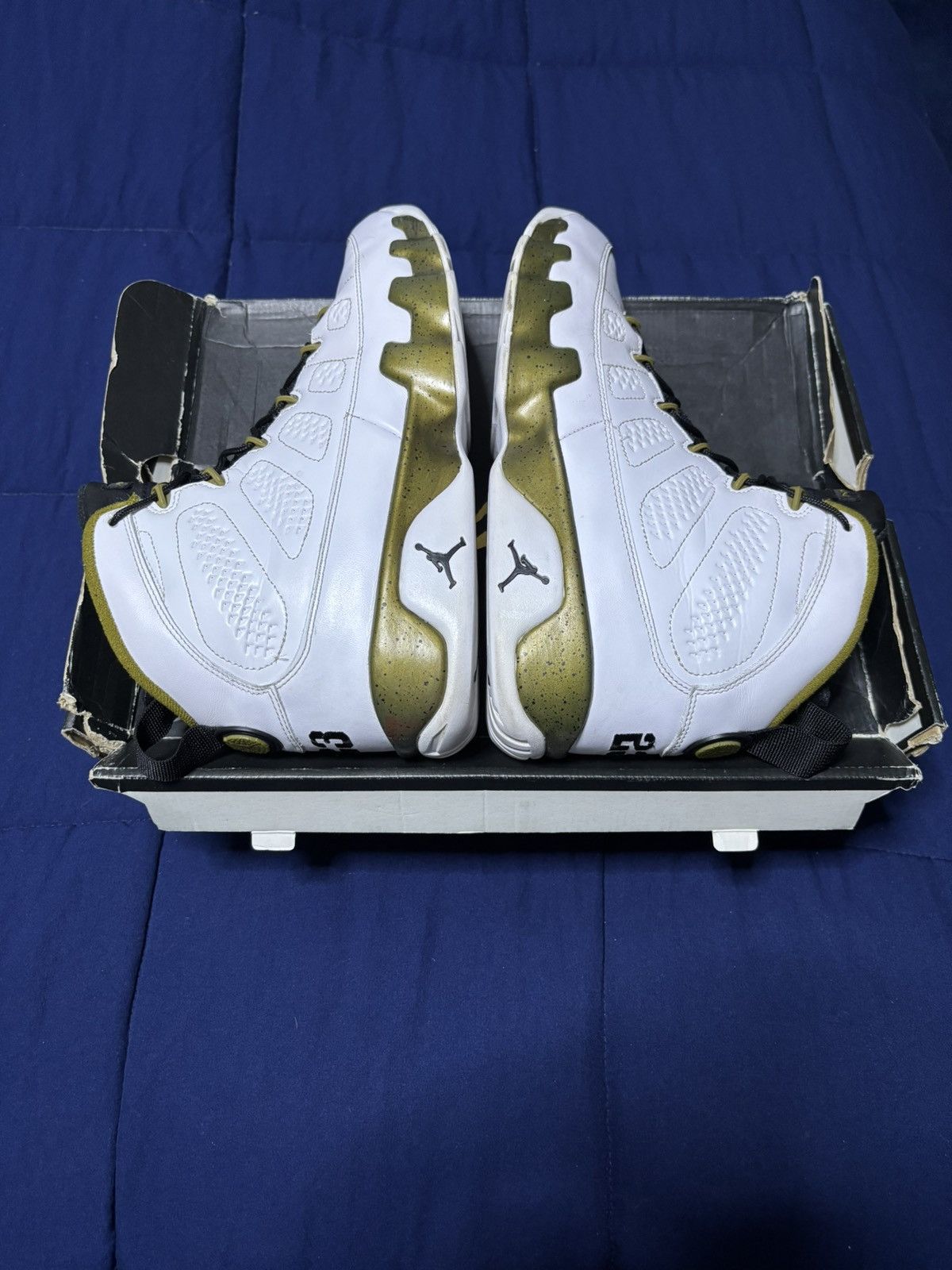 Air Jordan 9 Retro Statue Size 11.5