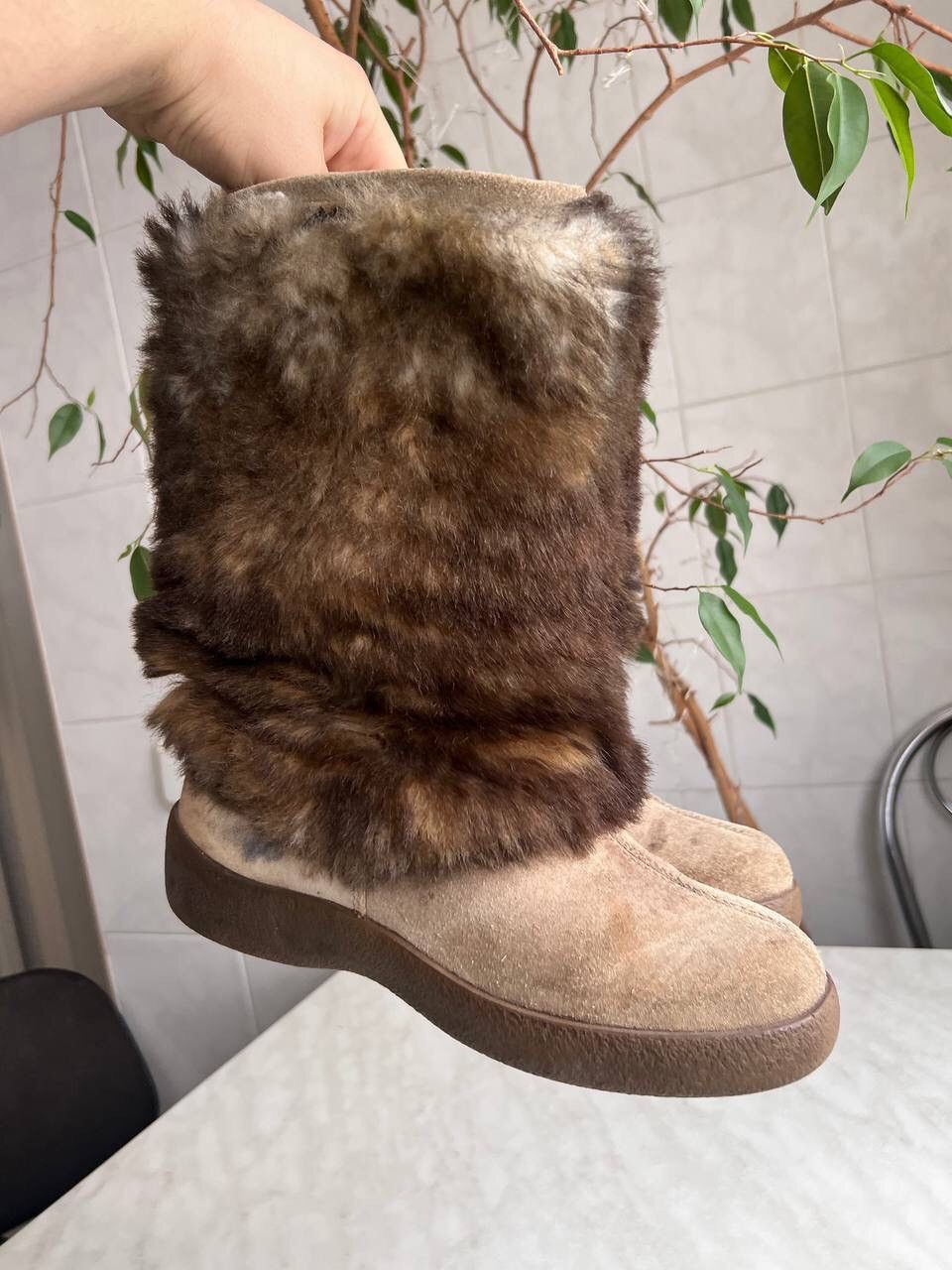 Yeti Fur Yeti Vintage Winter High Platform Boots Y2K 2000s FUR Size US 7 / IT 37 - 9 Thumbnail