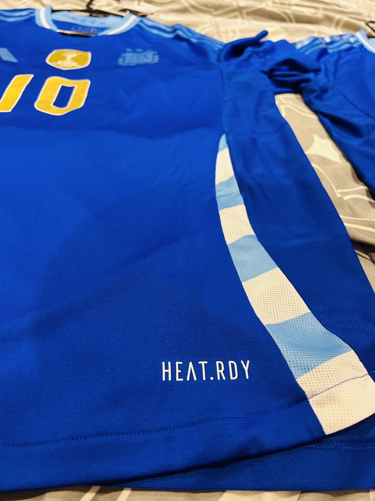 Adidas Messi Argentina 2024 Away Player Jersey BNWT Size US L / EU 52-54 / 3 - 13 Thumbnail