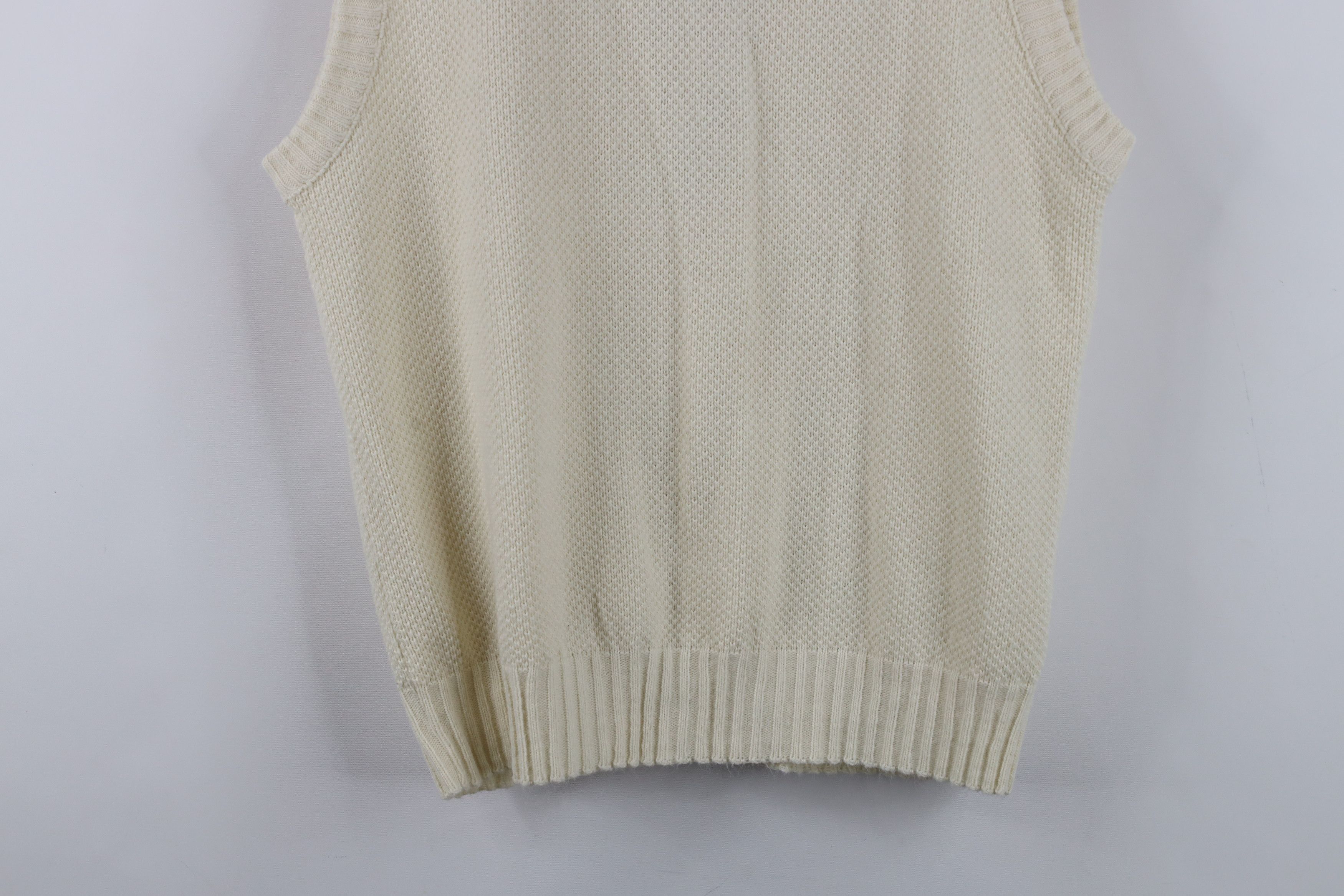 Vintage Vintage 90s Streetwear Waffle Knit Cardigan Sweater Vest USA Size US M / EU 48-50 / 2 - 9 Thumbnail