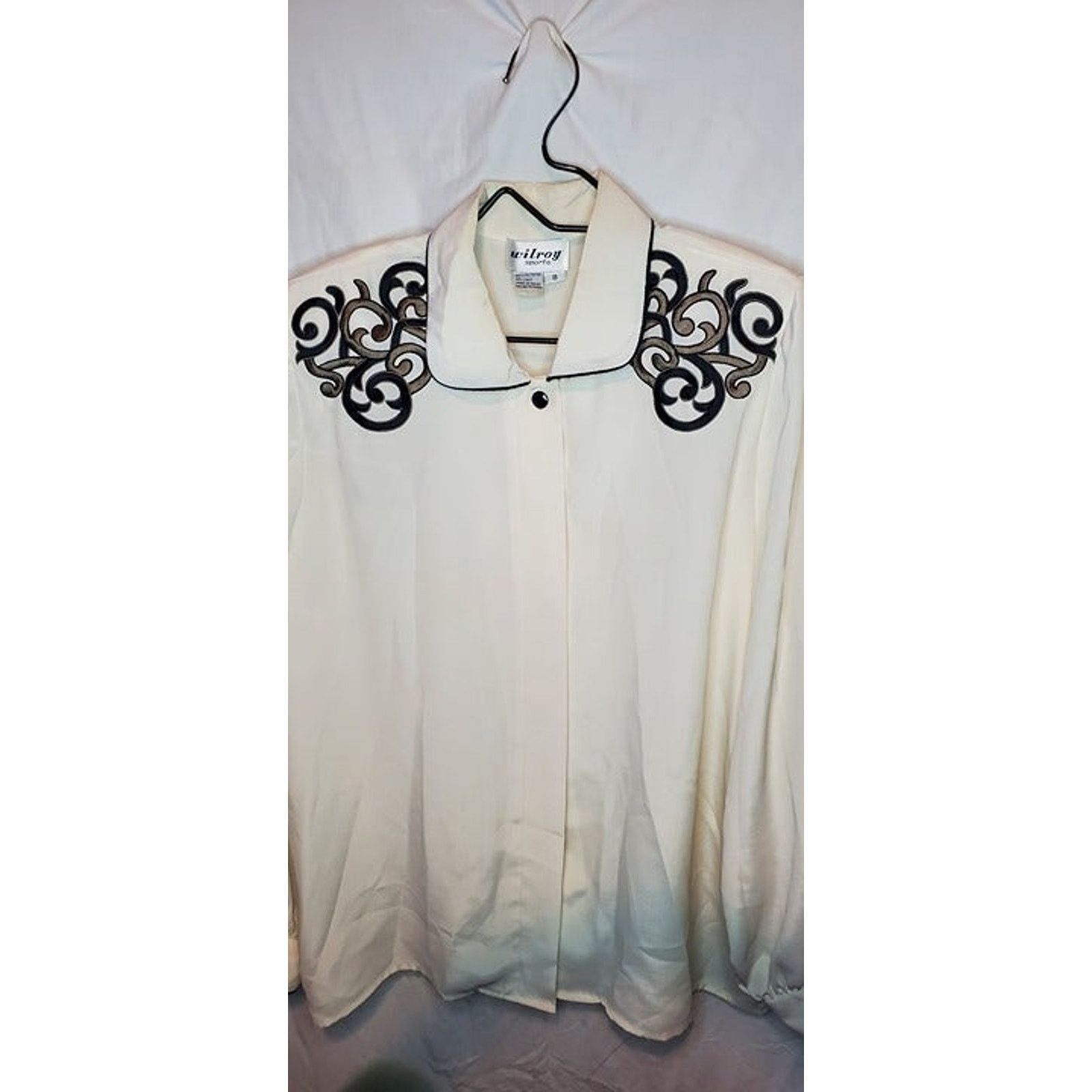 Vintage Wilroy Sport Womens Cream Button Down Blouse Size 8 Size M / US 6-8 / IT 42-44 - 5 Thumbnail