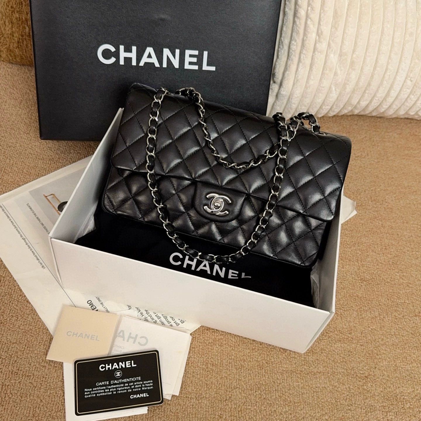 Chanel Pre-loved Bag Very good condition Size ONE SIZE - 1 Thumbnail