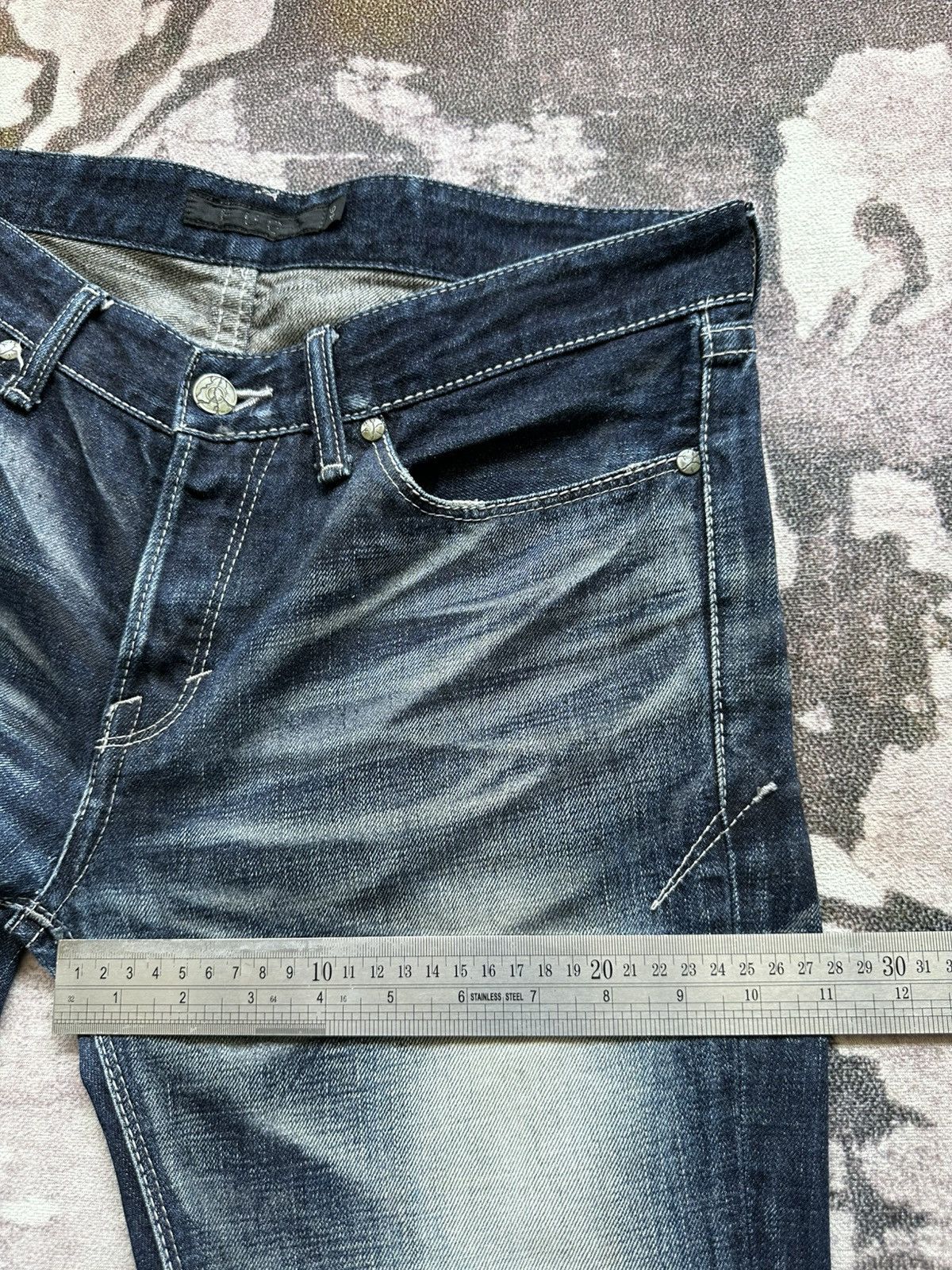 Yasuyuki Ishii AW11 FUGA whiskered denim jeans Size US 34 / EU 50 - 17 Thumbnail