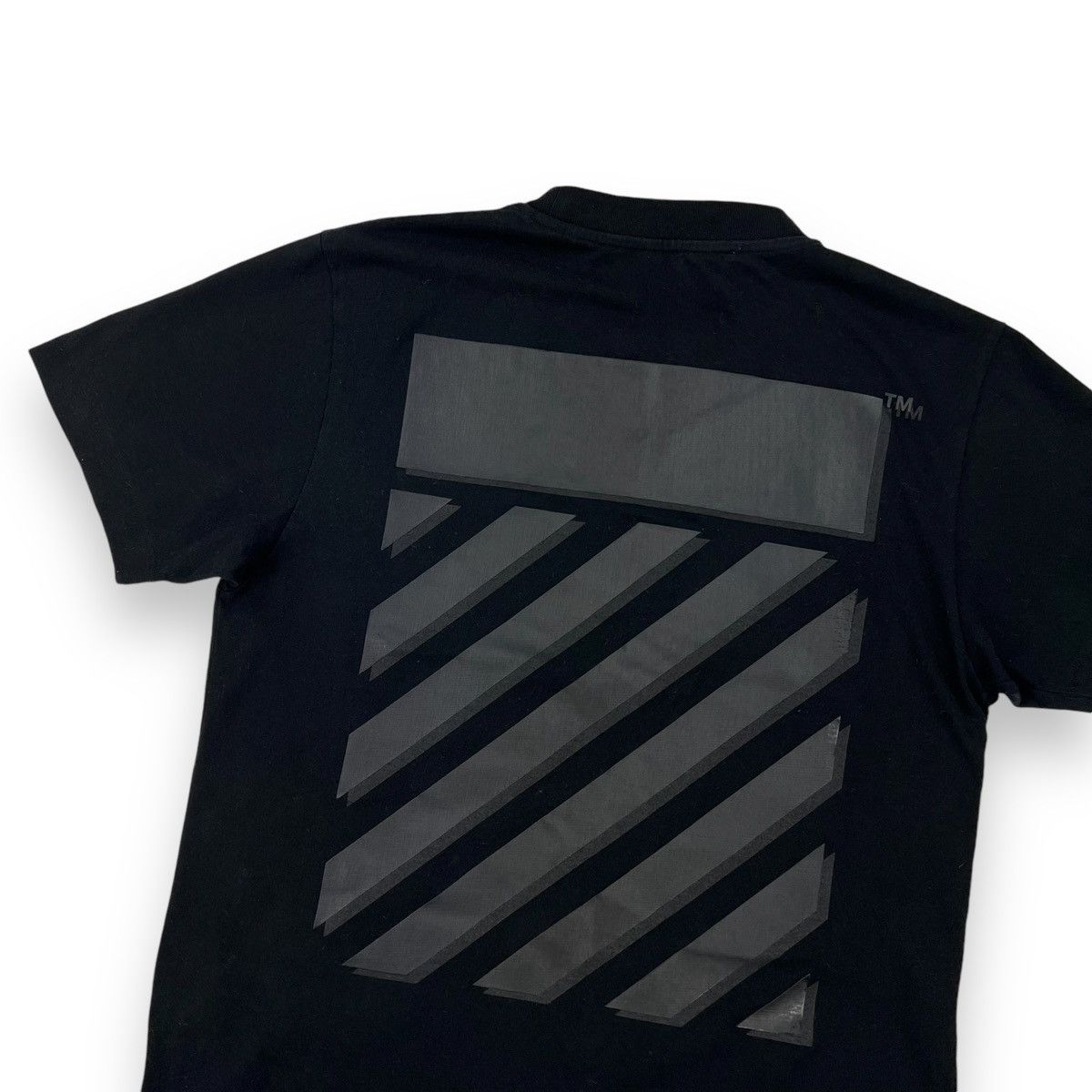 Off-White Off-White Black Rubber Diagonal T Shirt Size US S / EU 44-46 / 1 - 1 Thumbnail