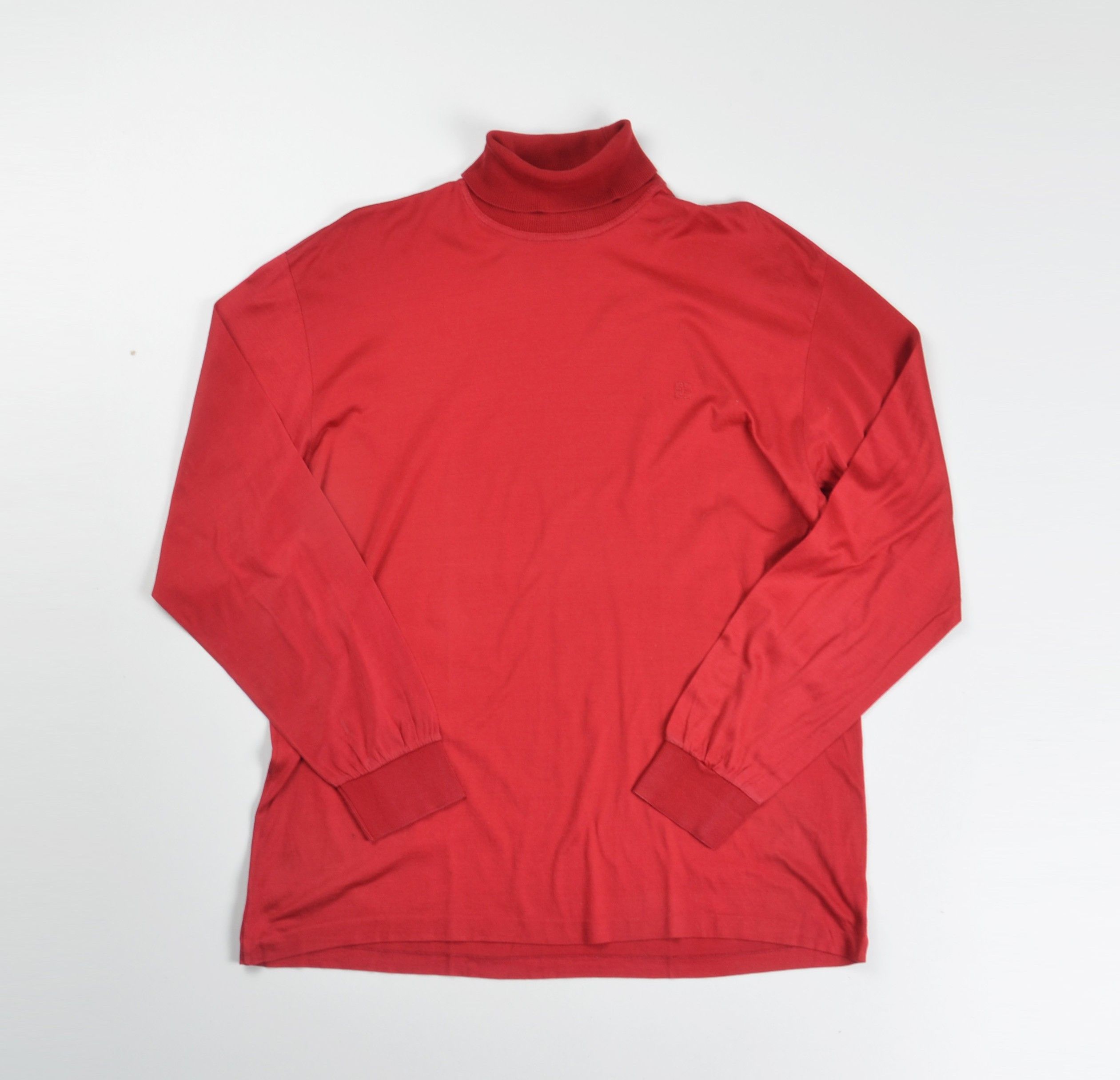 Givenchy Vntg Givenchy Gentleman 80's Red Small Logo Turtleneck Top Size US XL / EU 56 / 4 - 1 Thumbnail