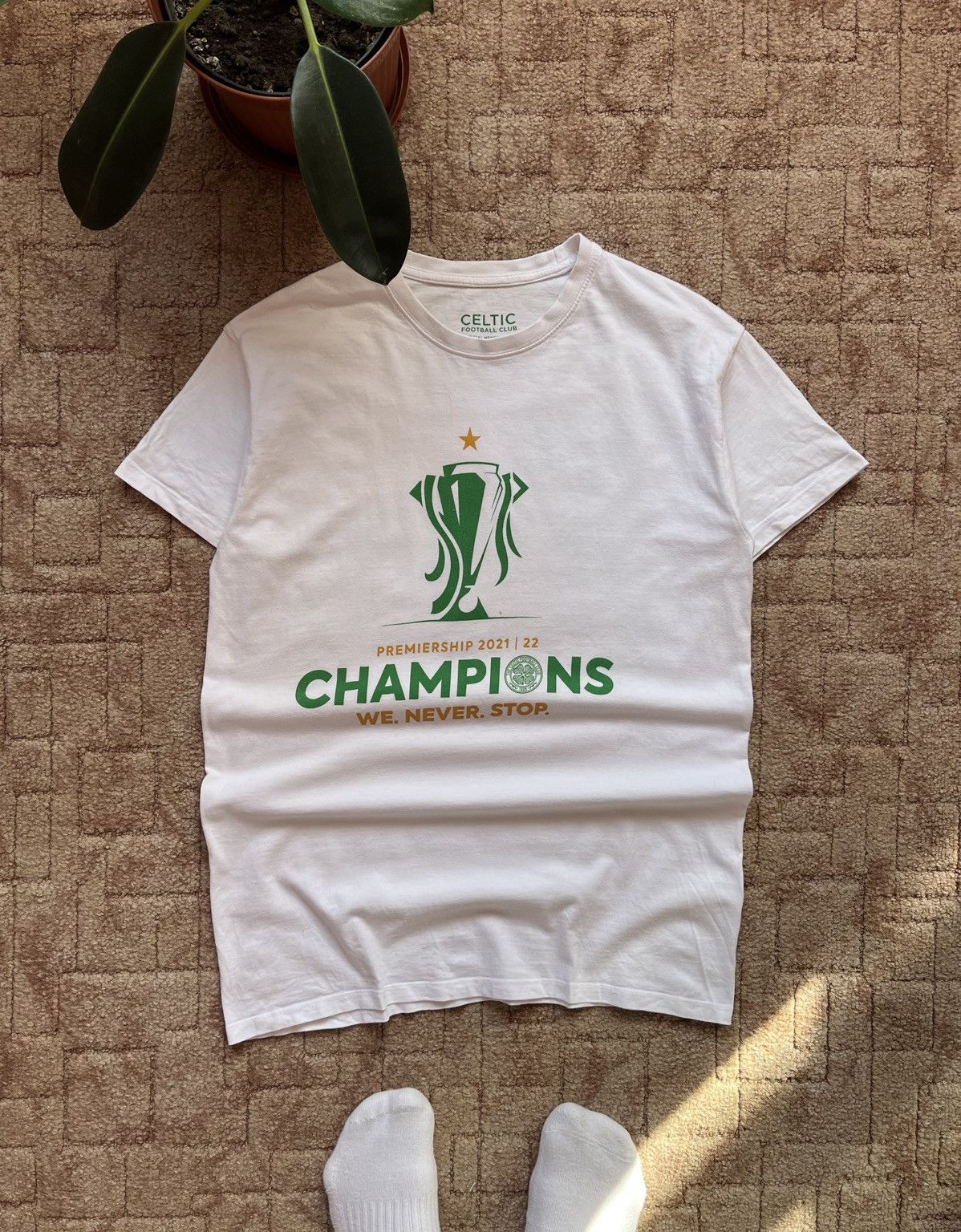 Vintage FC Celtic 2021/22 Champions "We Never Stop" Fans Tee Size US M / EU 48-50 / 2 - 1 Thumbnail