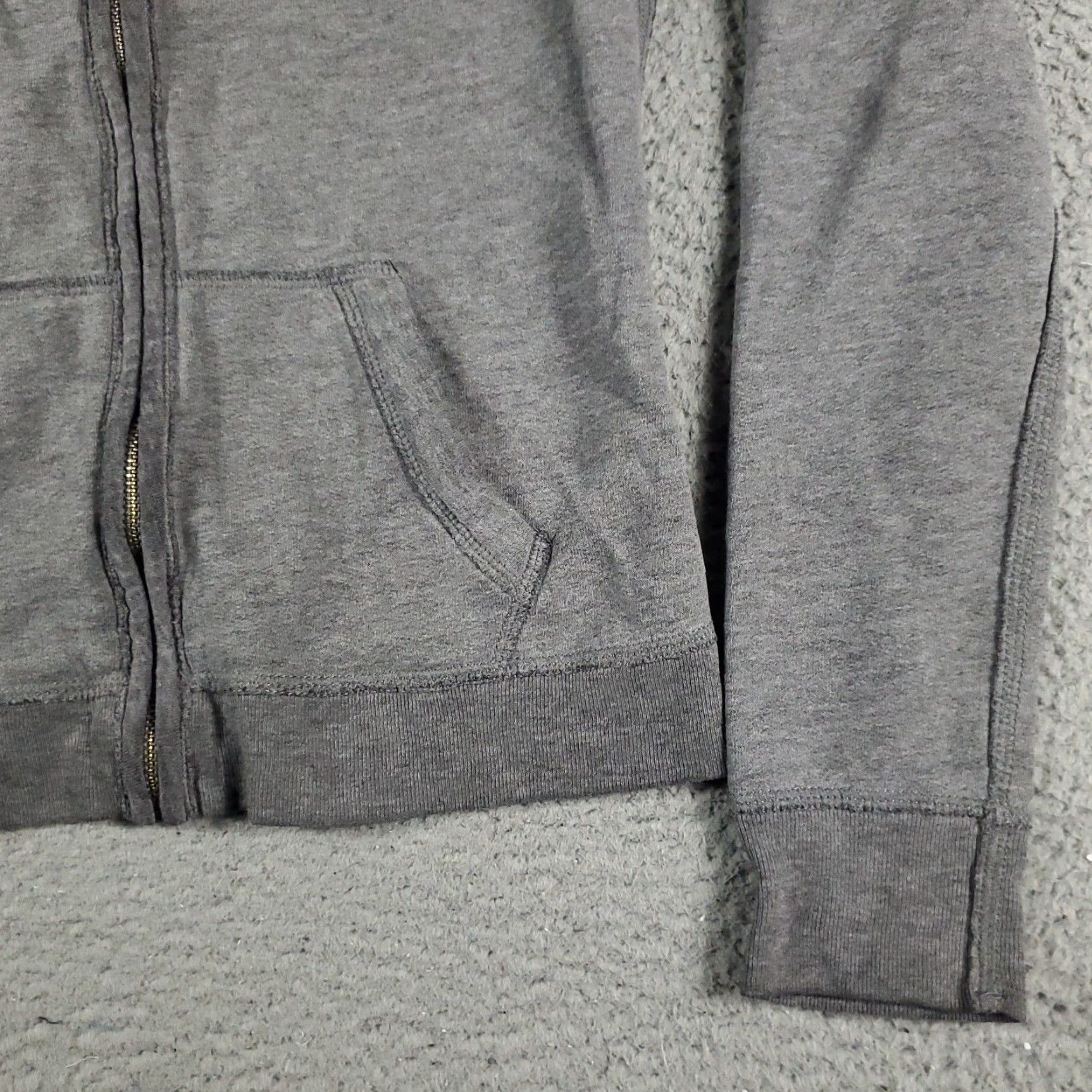 Abercrombie & Fitch VINTAGE Abercrombie & Fitch Womens Sweater Full Zip Hoodie Casual Medium Gray Knit Modern Ladies Size M / US 6-8 / IT 42-44 - 4 Thumbnail