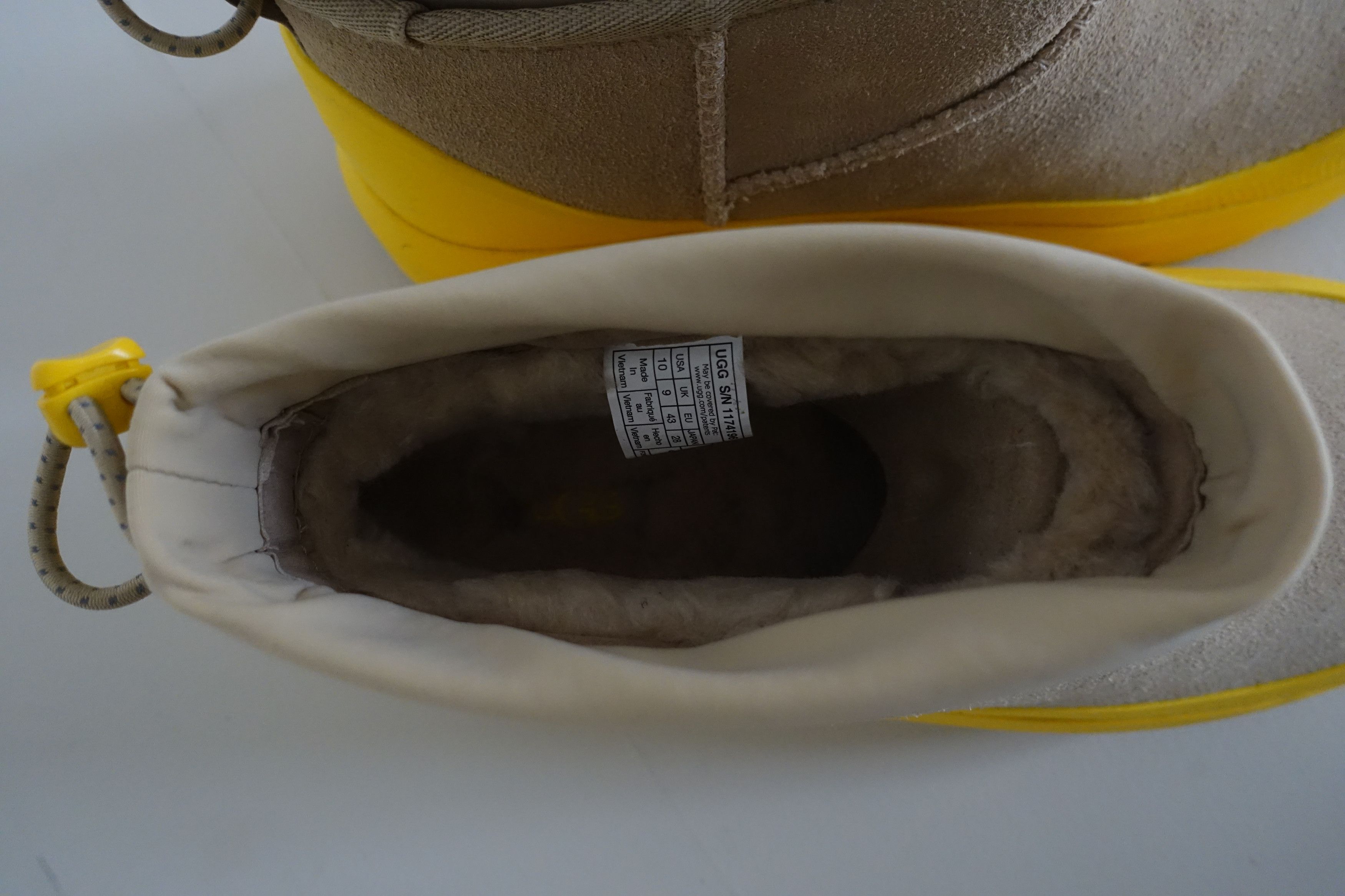 Ugg Ugg - Short Weather Hybrid Size US 10 / EU 43 - 6 Thumbnail
