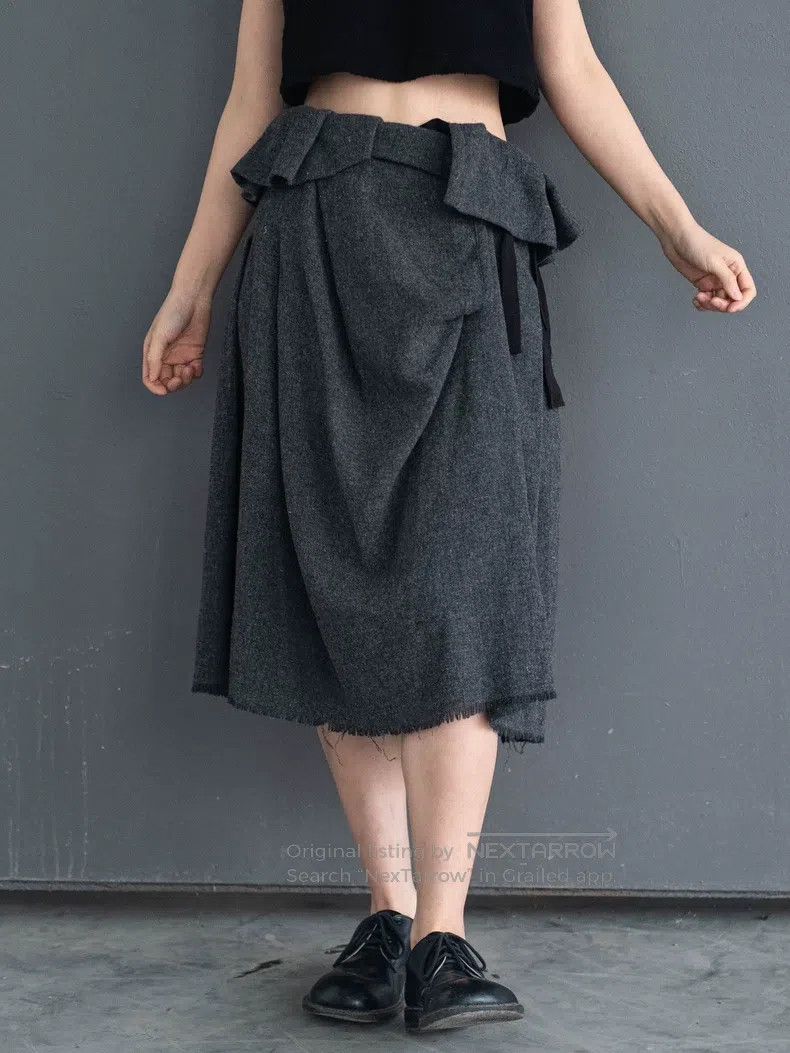 Comme des Garcons Comme Des Garcons size XS Gray wool belt half skirt Size 23" - 7 Thumbnail
