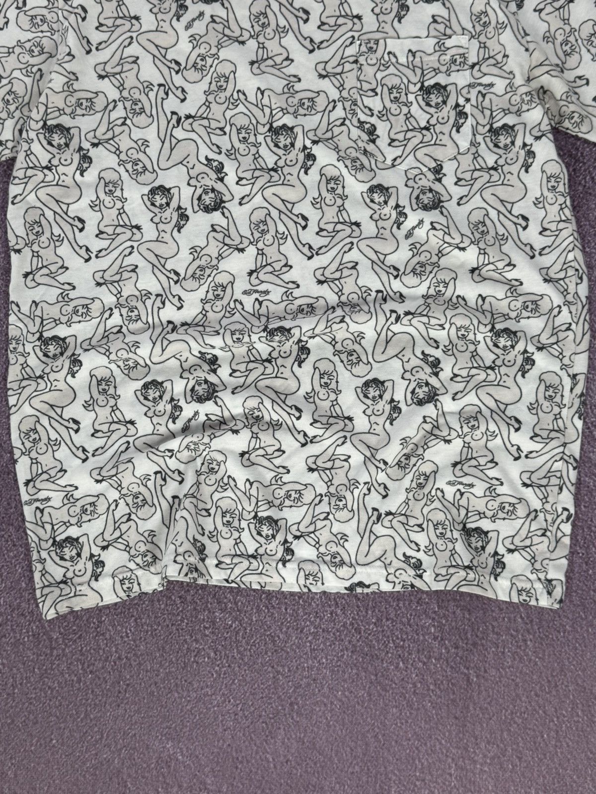 Ed Hardy Ed Hardy 00s Overpint Crazy “Sexy Girl” Graphic T-Shirt Size US S / EU 44-46 / 1 - 3 Thumbnail