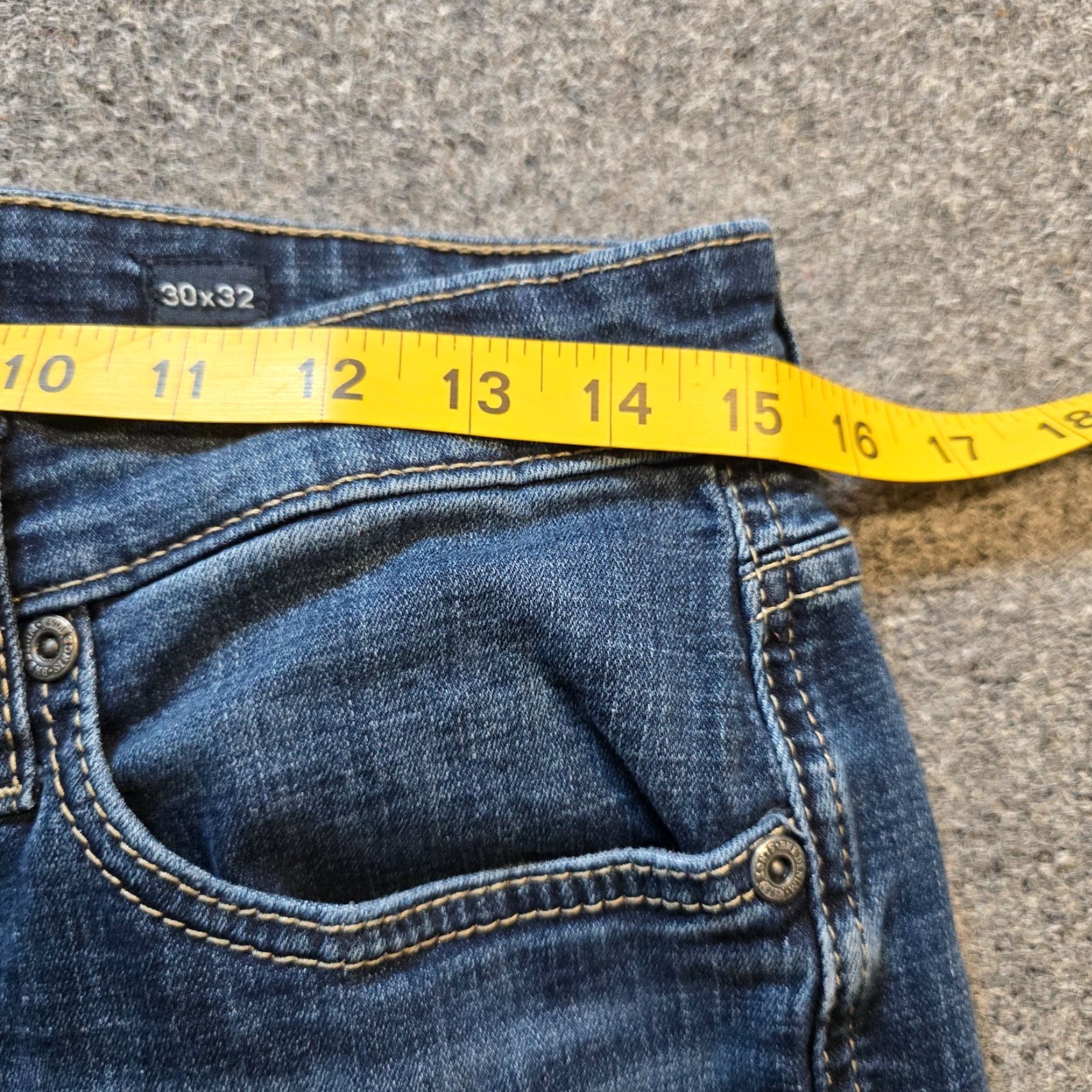Vintage **Buckle Mid Rise Tapered Jeans Mens Blue 30x32** User: **Buckle Tapered Mid Rise Jeans Mens Blue 30x32** Size 30" / US 8 / IT 44 - 6 Thumbnail