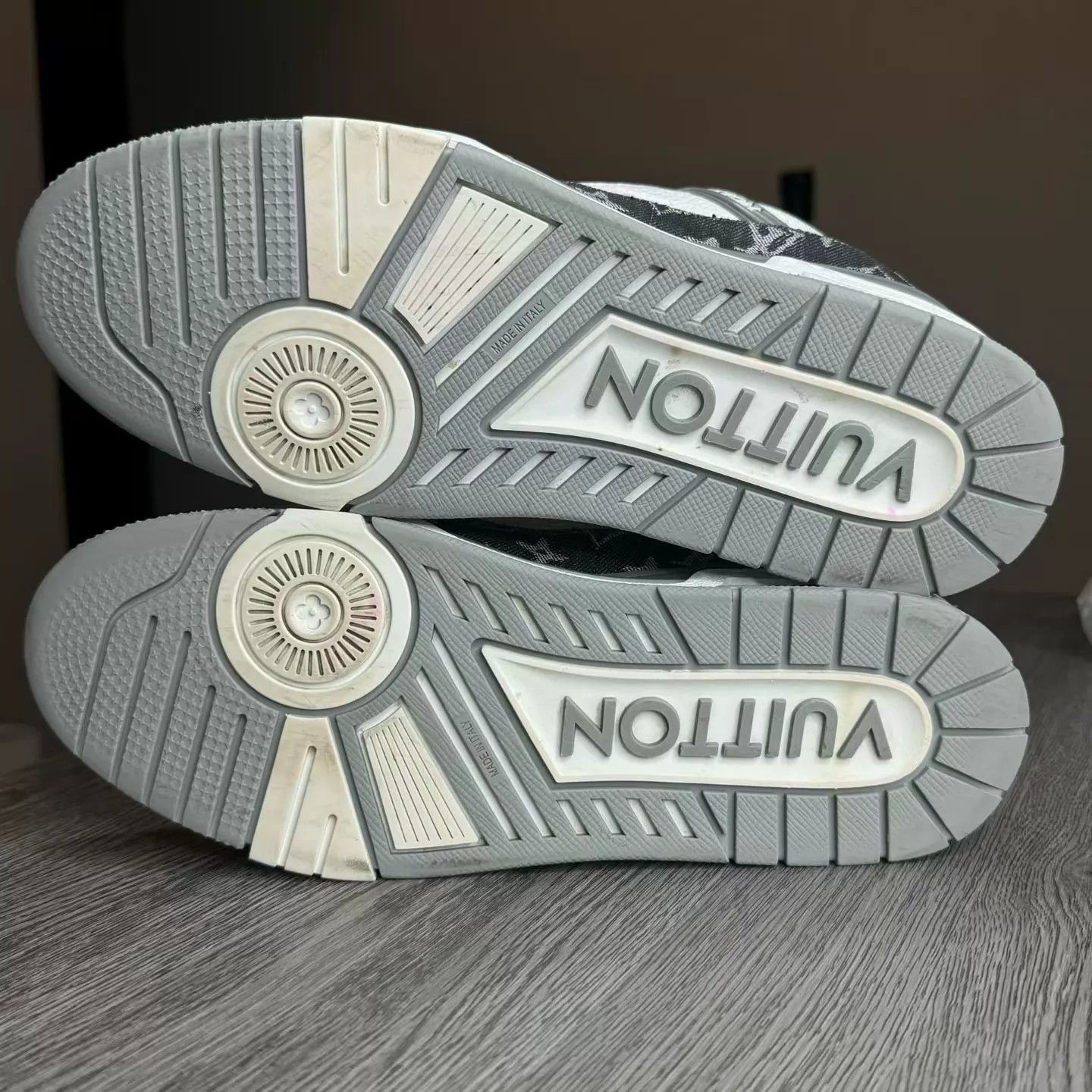 Louis Vuitton LOUIS VUITTON Trainer Gray & White Denim 42.5 95 New Size US 9.5 / EU 42-43 - 6 Thumbnail