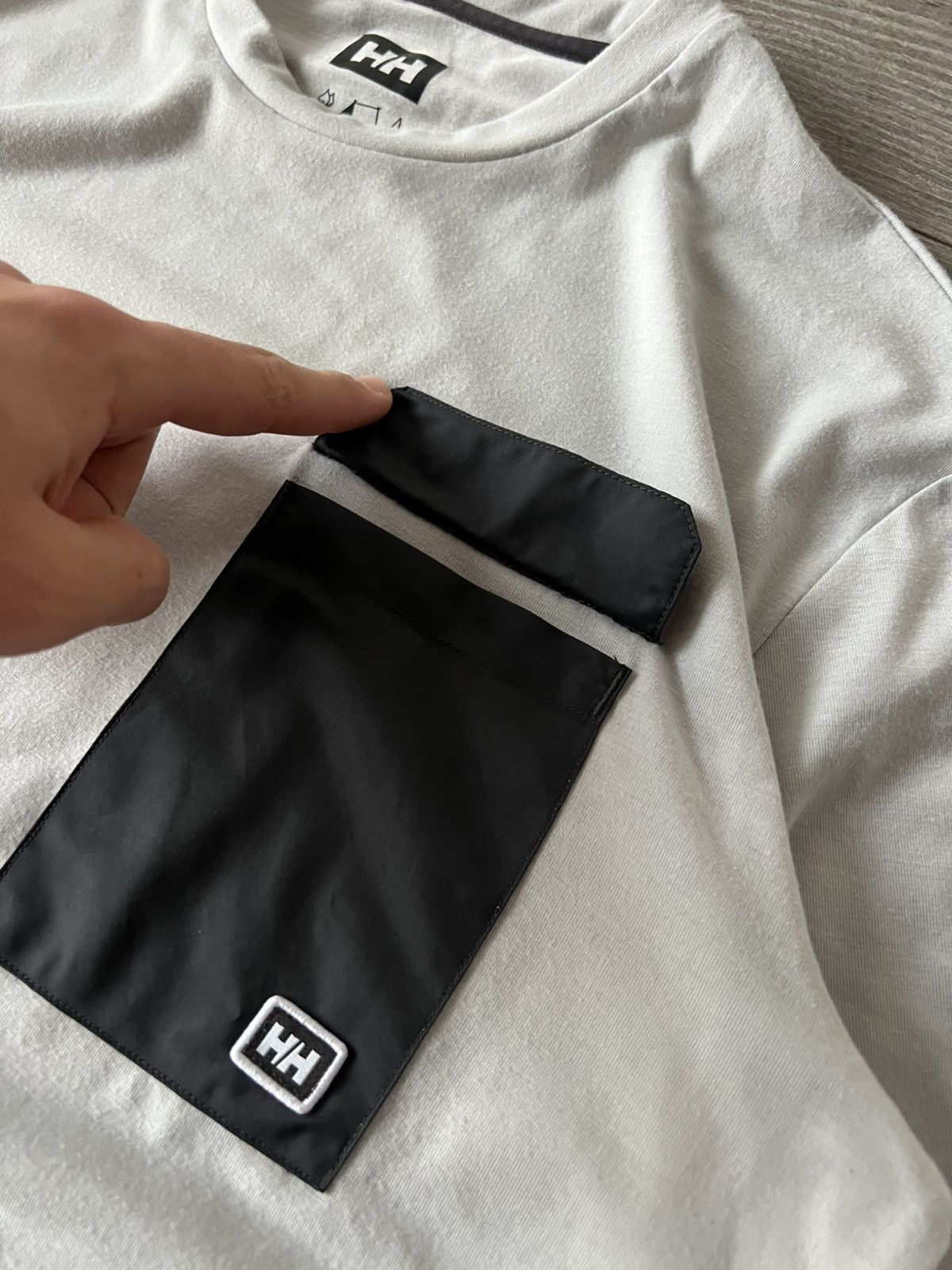 Helly Hansen Helly Hansen Norway Style Patch Pocket Active T-Shirt Size US L / EU 52-54 / 3 - 12 Thumbnail