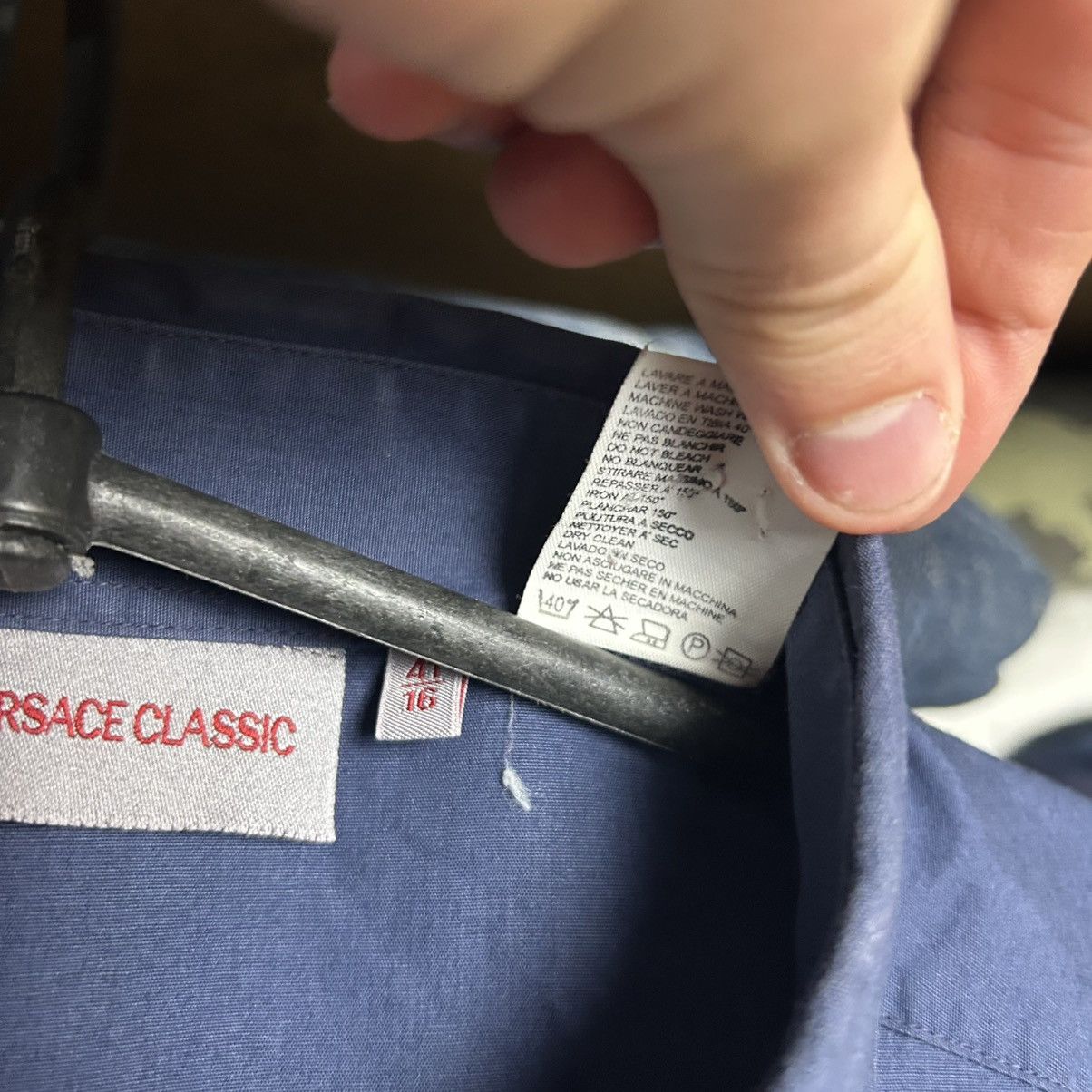 Versace Luxury Versace Classic small logo button designer VTG shirt Size US L / EU 52-54 / 3 - 8 Thumbnail